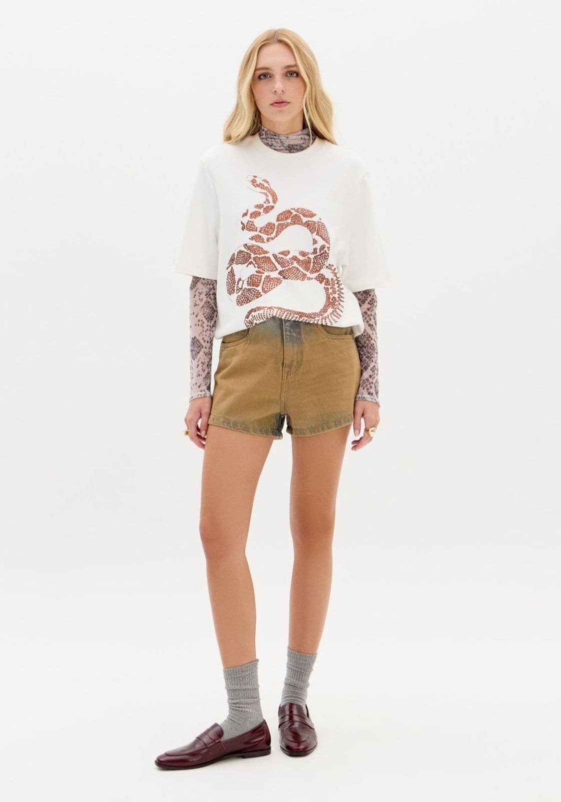 Short Jeans Relaxed Cintura Média