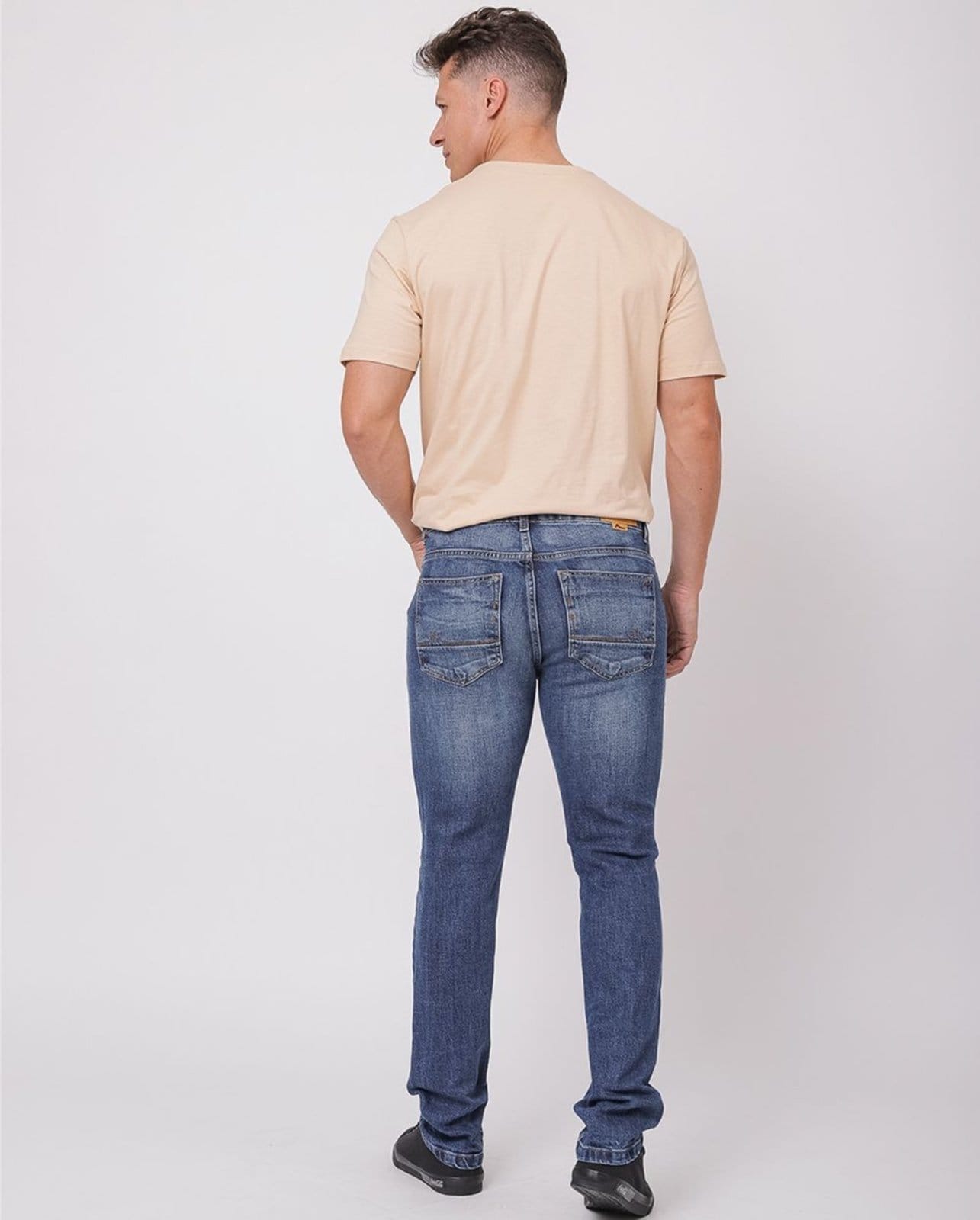Vista 2 Calça Slim Fit Masculina com Elastano e Puídos 23804 Médio/escuro Consciência jeans