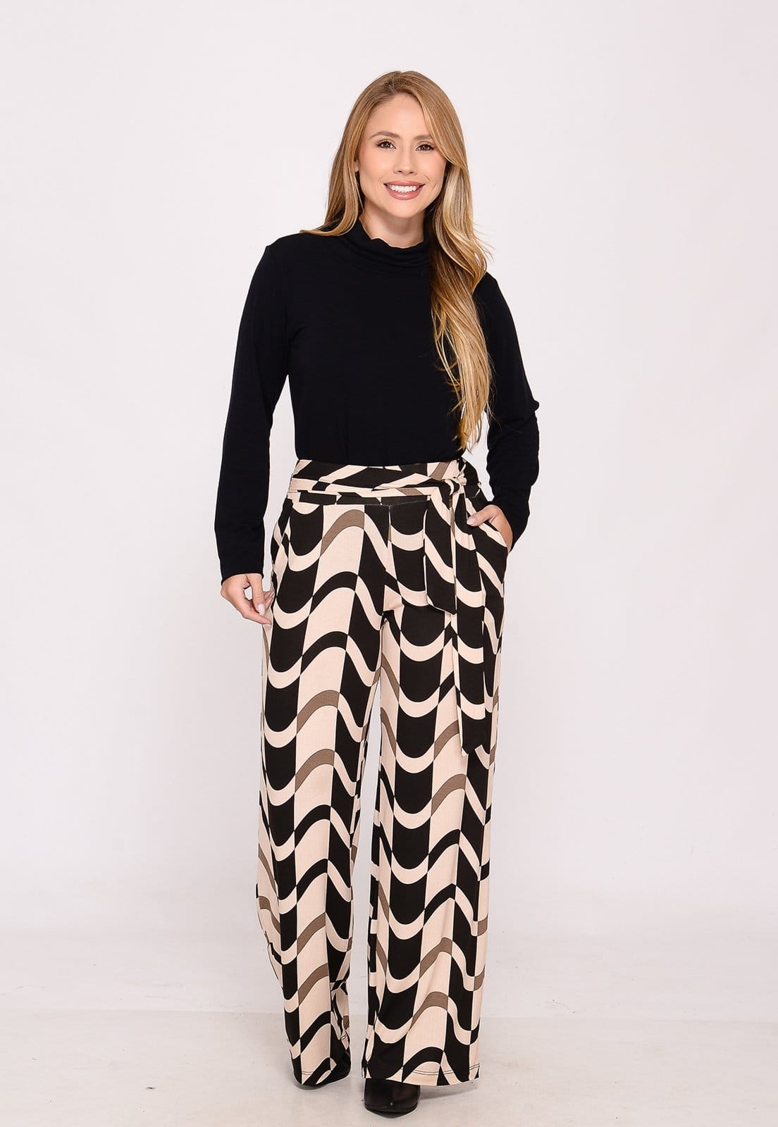 Calça Pantalona Cós largo Bolsos BBonnie Sheila Estampa Preta