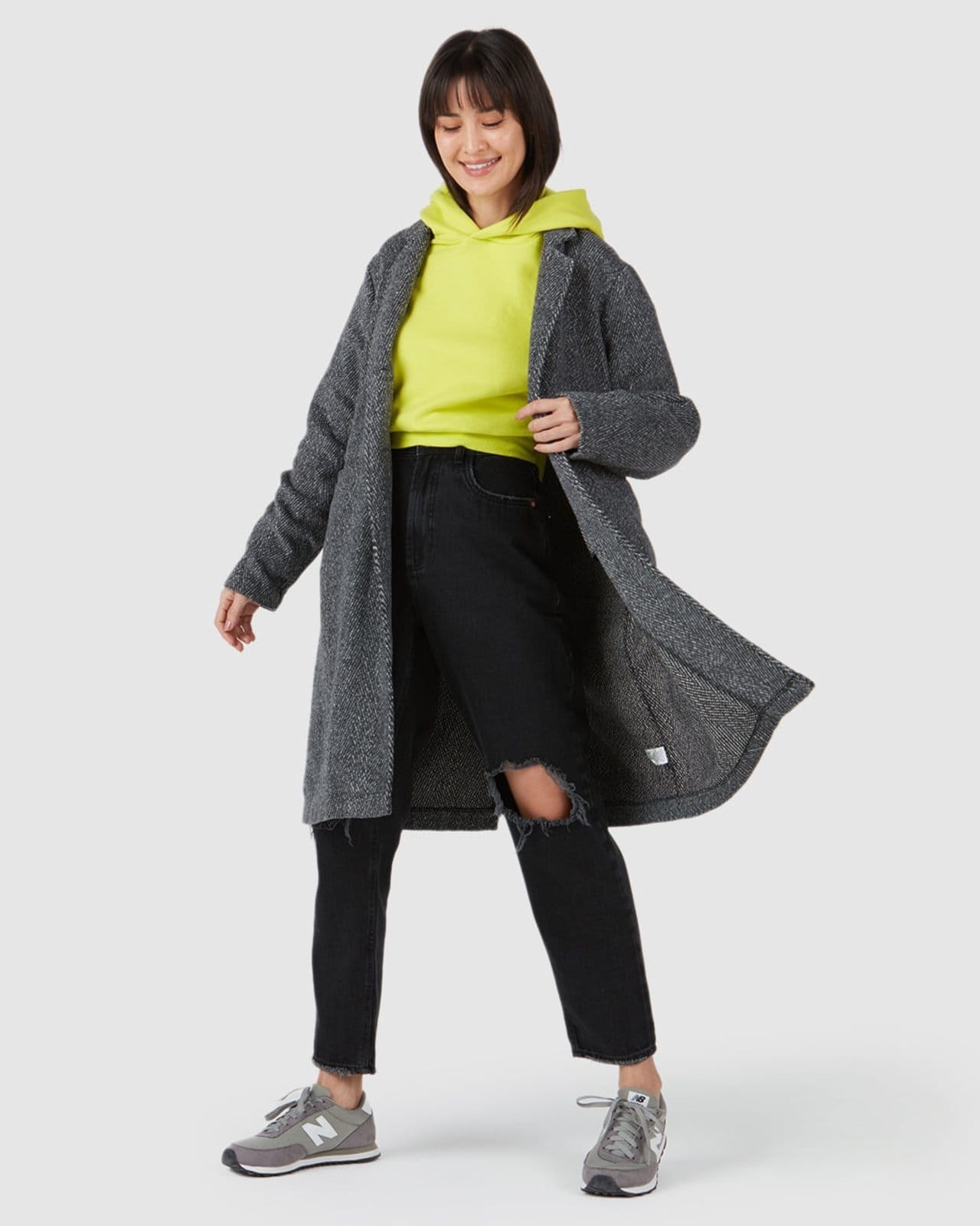 Blusão Feminino Com Capuz Em Moletom Flanelado - 2