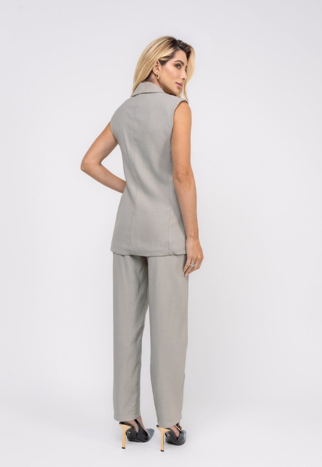 Vista 2 Conjunto Alfaiataria Wide Leg e Colete Salvatore Salvatore Fashion cinza