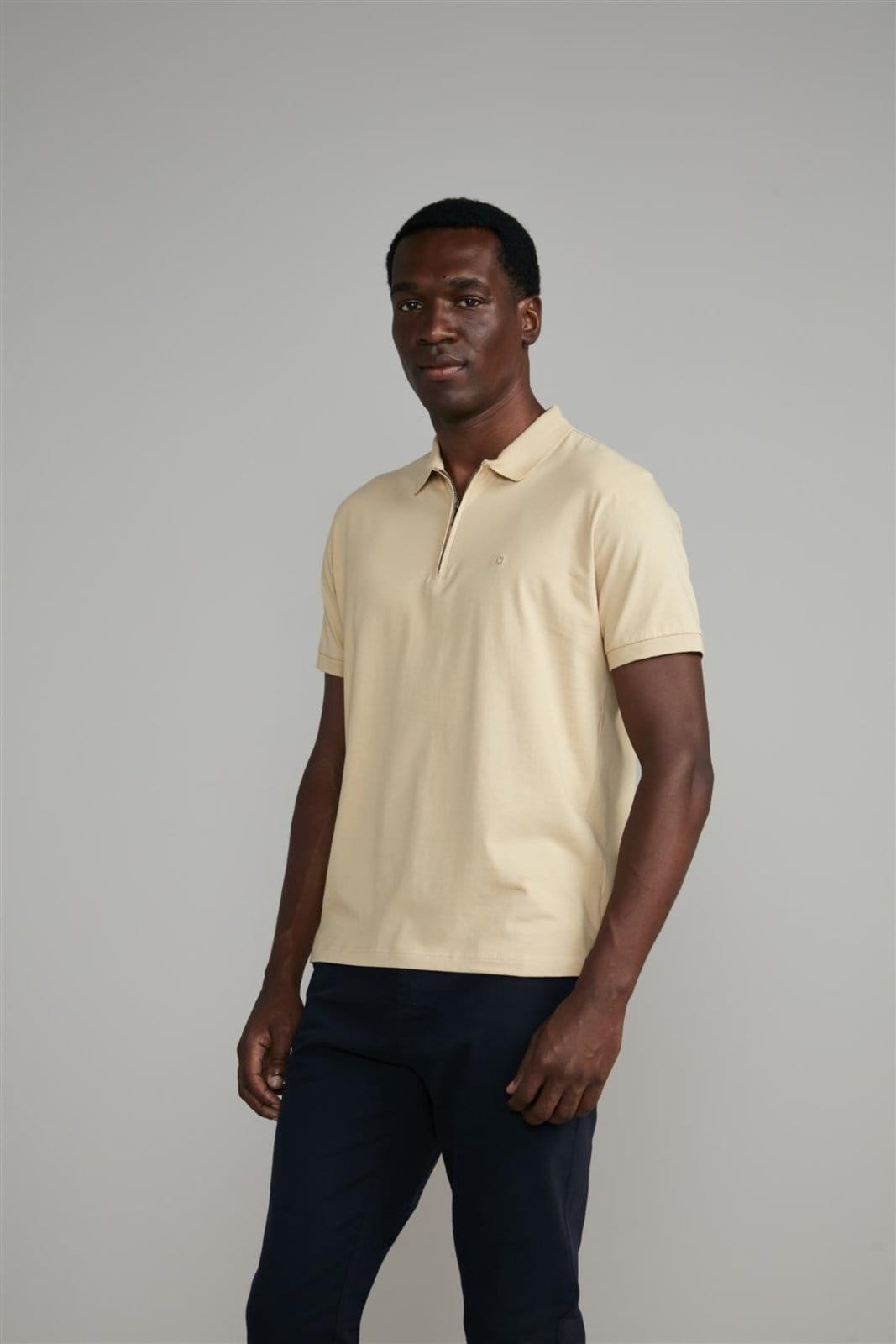 HIGHSTIL Polo Manga Curta com Zíper Comfort Básica Banana