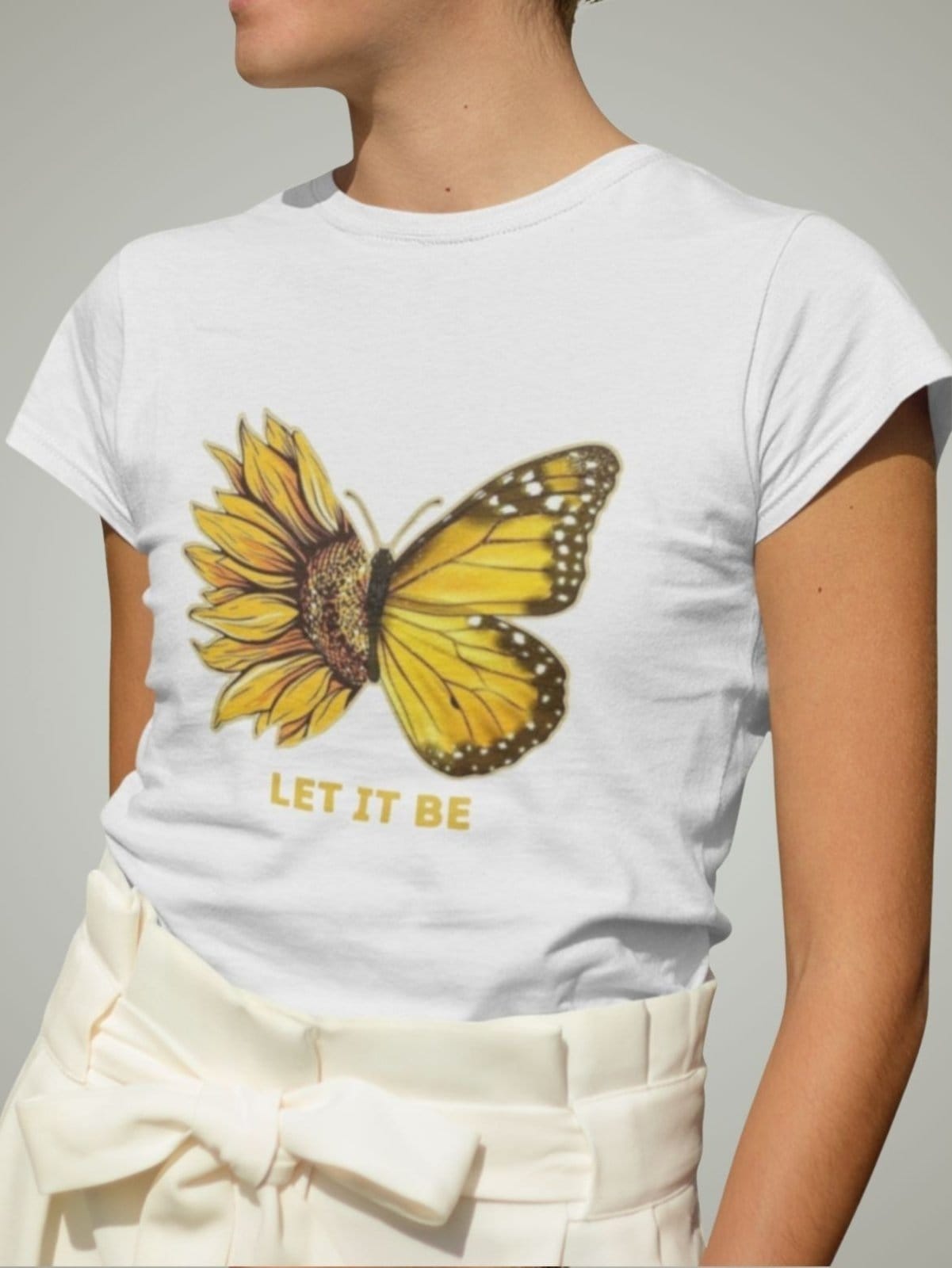 Camiseta Básica Feminina GuGi Let It Be Borboleta Girassol