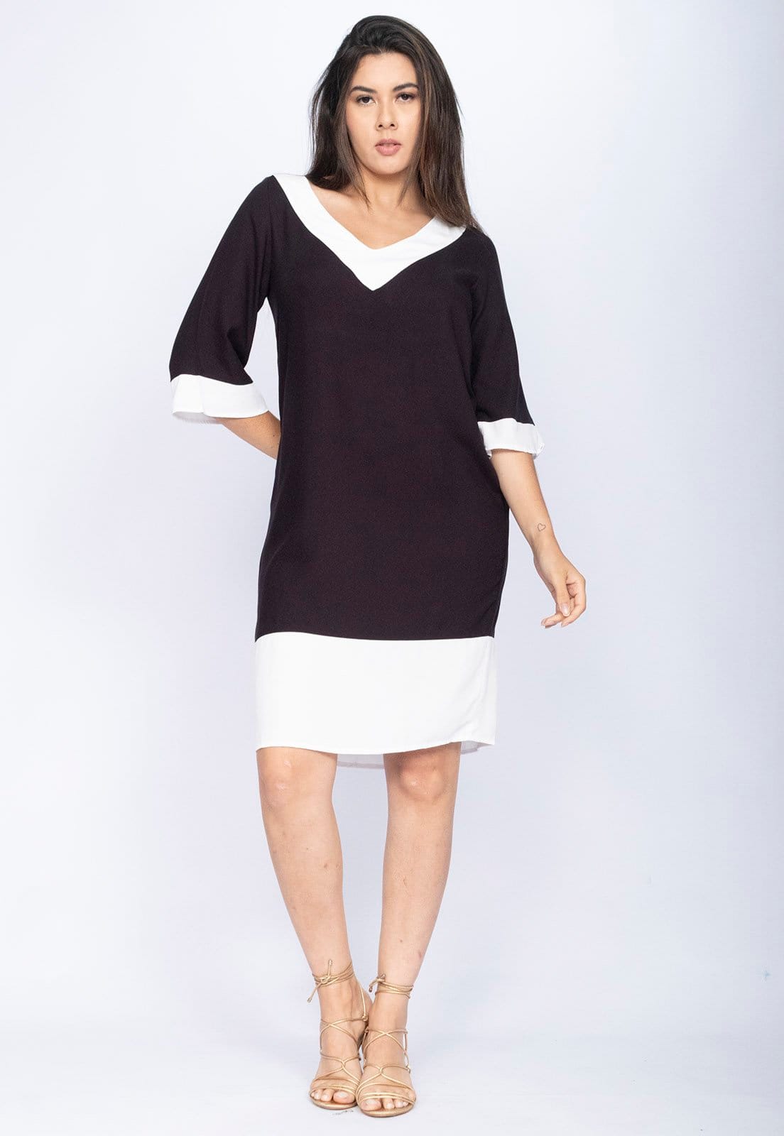 Vestido Amazonia Vital Curto Viscose Amplo Bicolor Preto e Branco