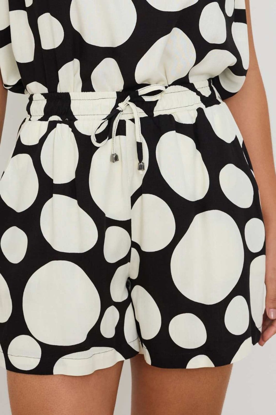 Vista 2 Short Vanibele Viscose Poá Vanibele estampado/poás