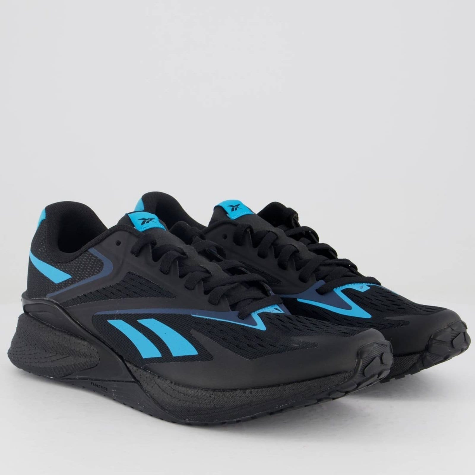 Vista 2 Tênis Reebok Speed 22 Preto e Azul Reebok preto azul