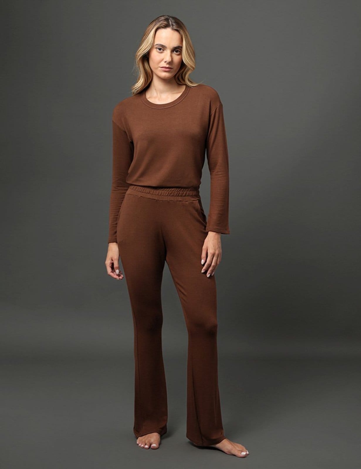 Vista 2 Calça Feminina Wide Moletinho Calvin Klein Underwear Calvin Klein Jeans marrom