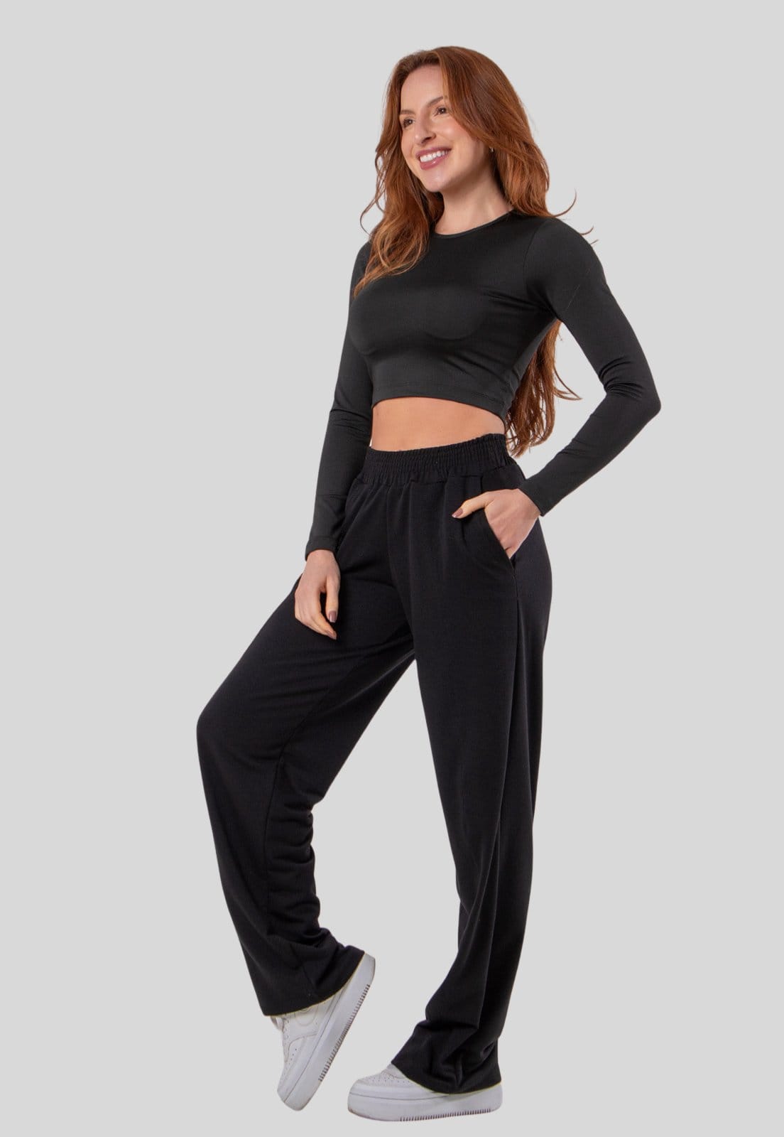 Vista 2 Calça Moletinho Feminina com Bolso Wide Leg Casual Inverno Rioutlet preto