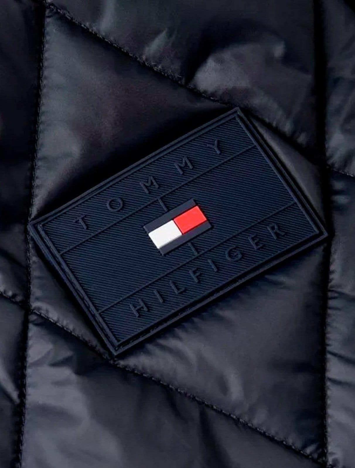 Vista 2 Jaqueta Tommy Hilfiger Packable Recycled Bomber Tommy Hilfiger azul marinho