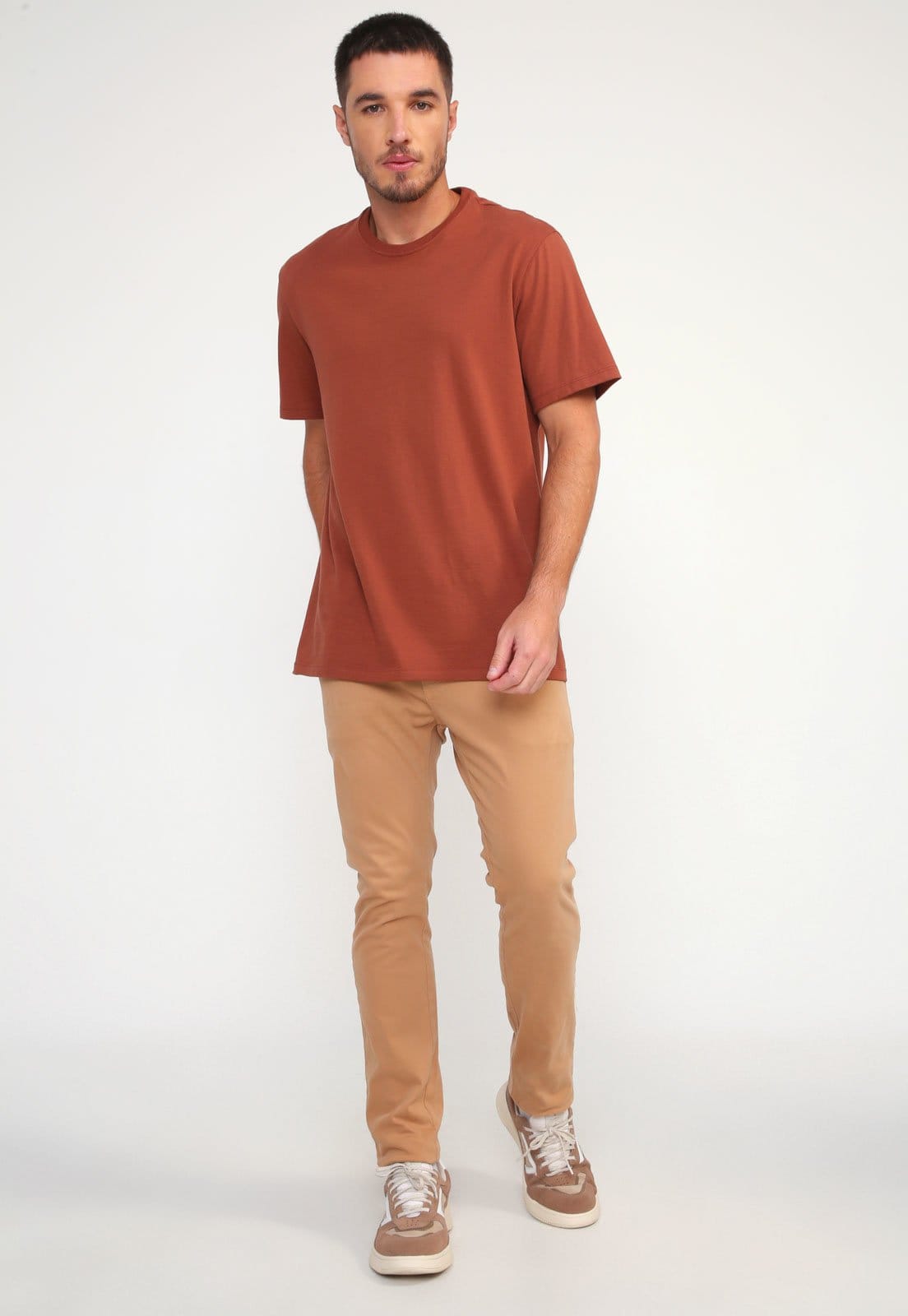 Vista 2 Calça Colcci Chino New Tradicional Colcci bege