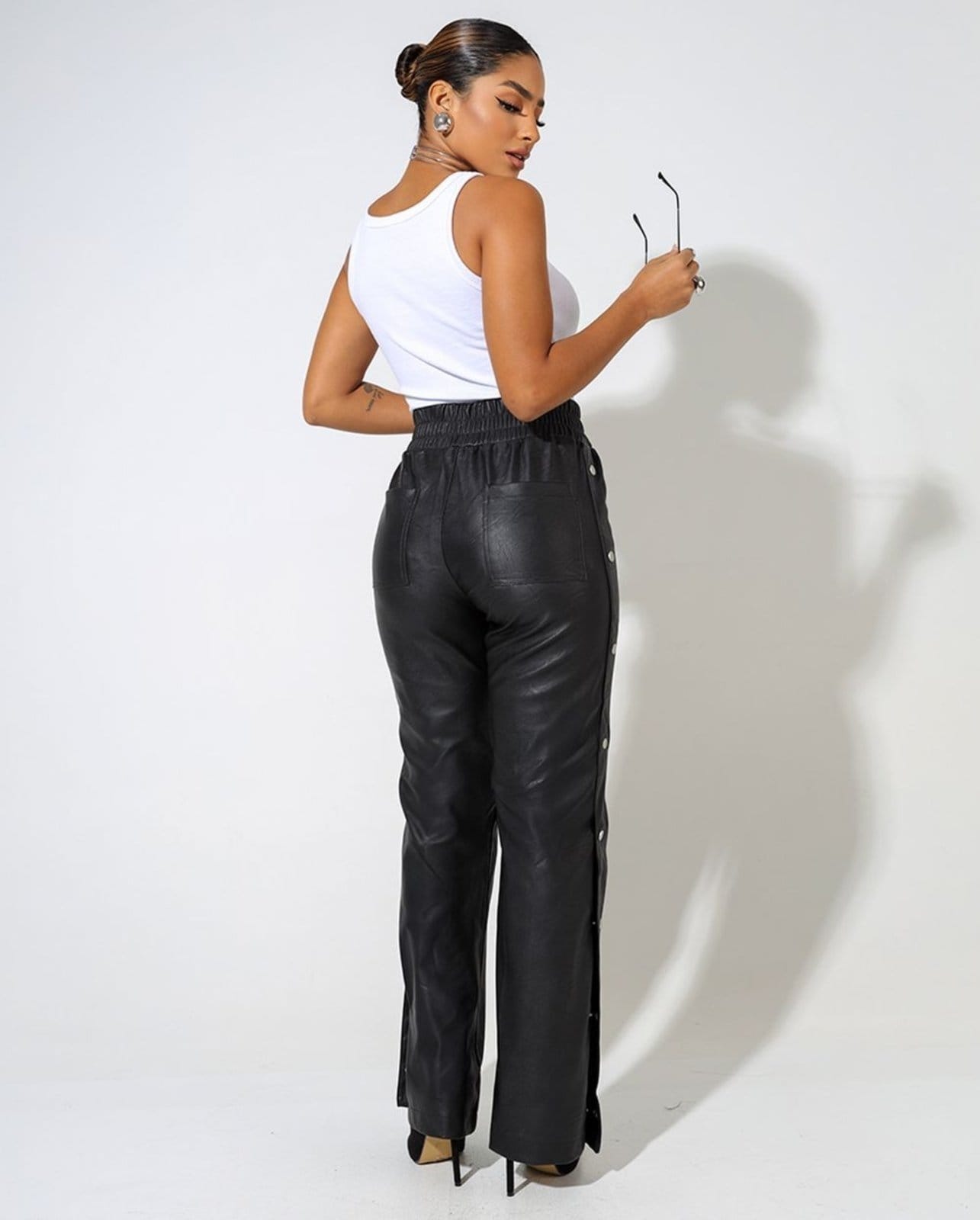 Vista 2 Calça Material Sintético Feminina Cintura Alta Elástico No Cós 90532 Consciência preto
