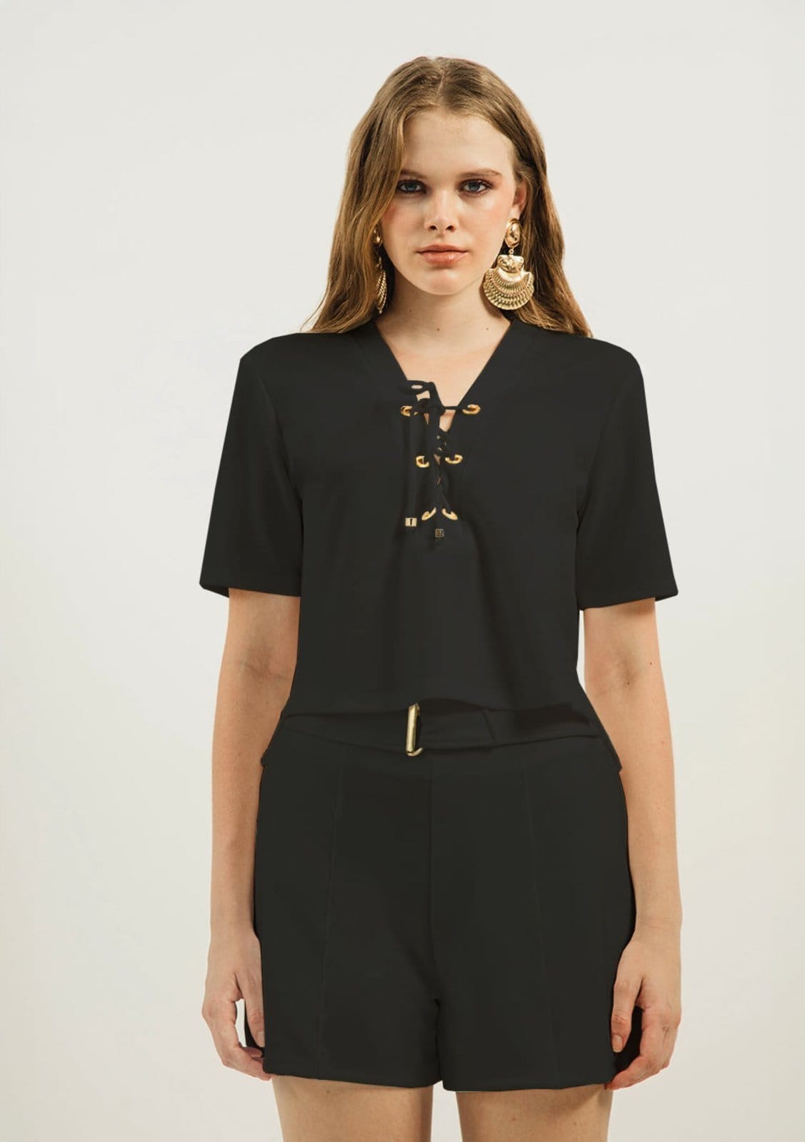 Vista 2 Shorts Zinco Linha A Com Recorte Zinco preto