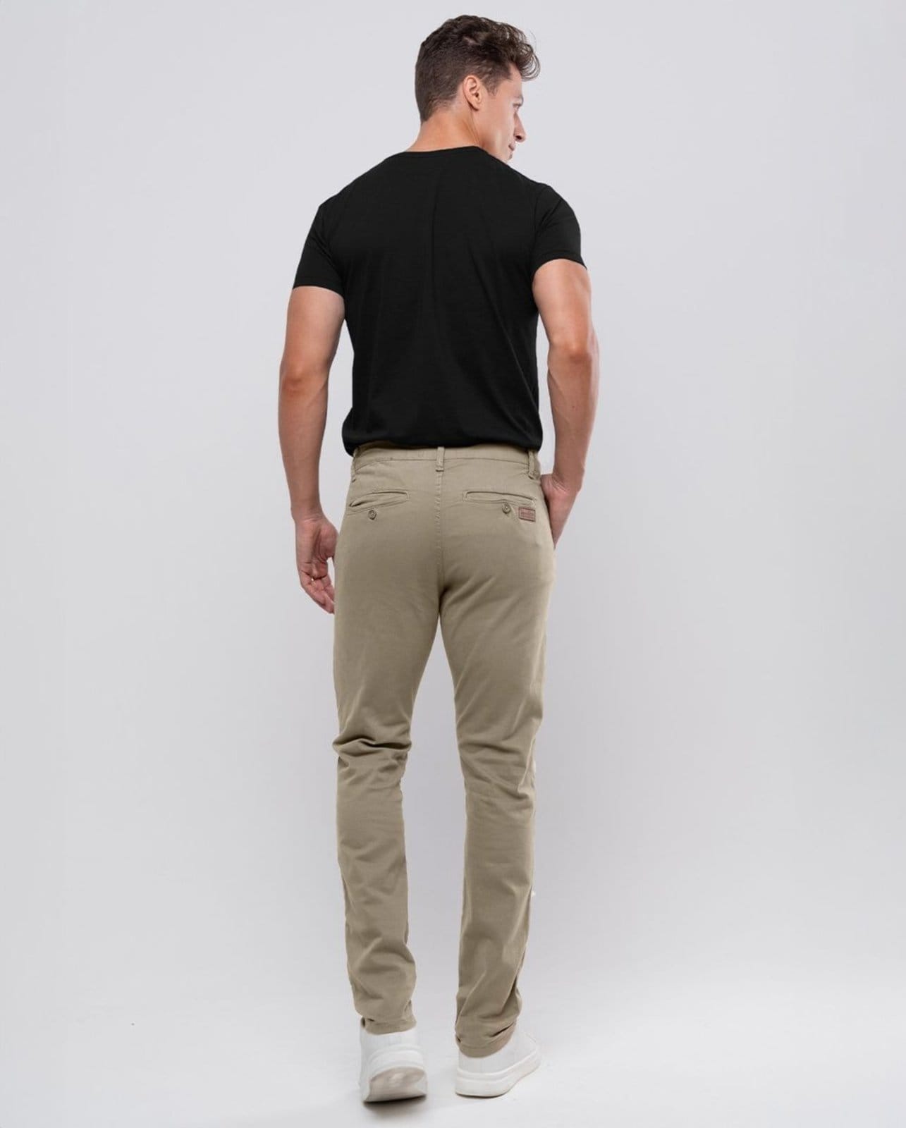 Vista 2 Calça Chino Masculina 11000 Capuccino Consciência marrom