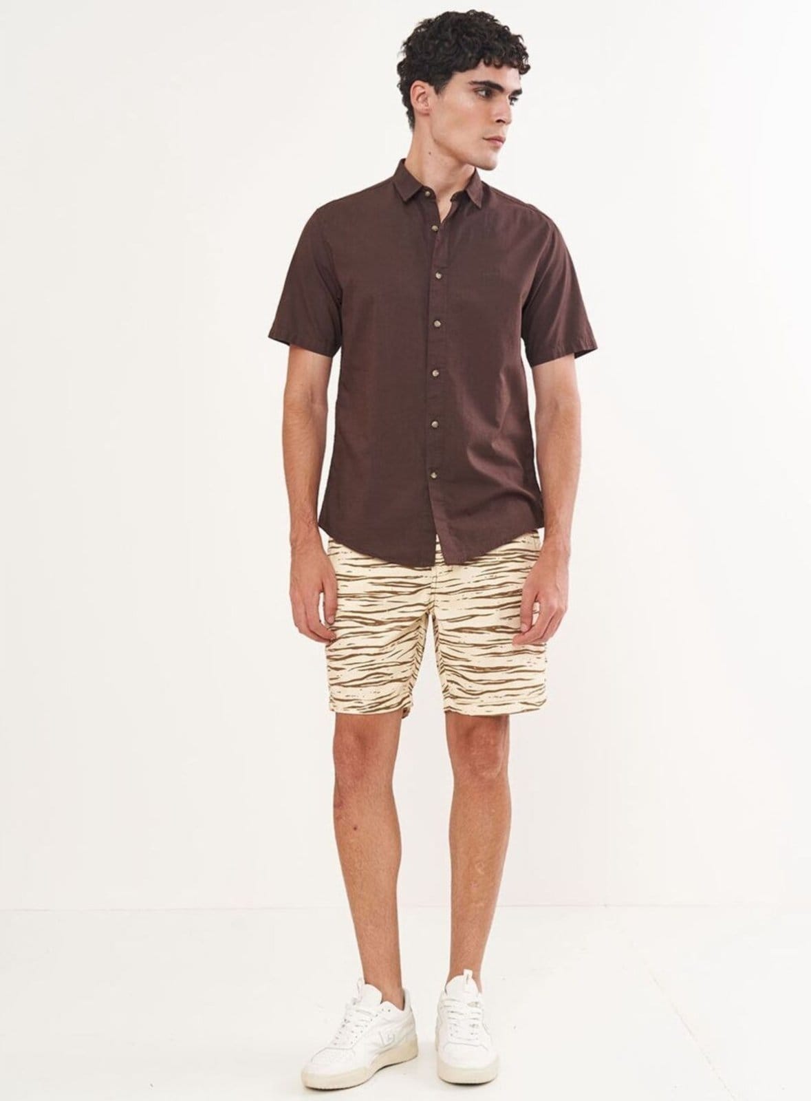 Camisa Relax Manga Curta Com Botões Colcci Coffee Bean