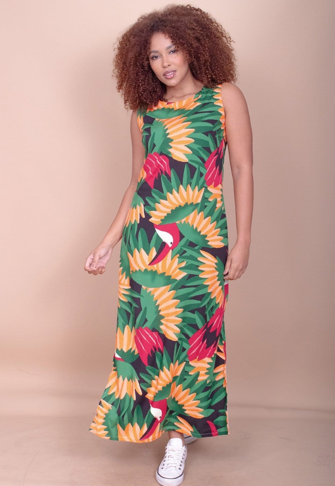 Vista 2 Vestido Longo Cabanafree Plano com Bolso Estampa Festa dos Tucanos Cabanafree estampado/laranja/vermelho