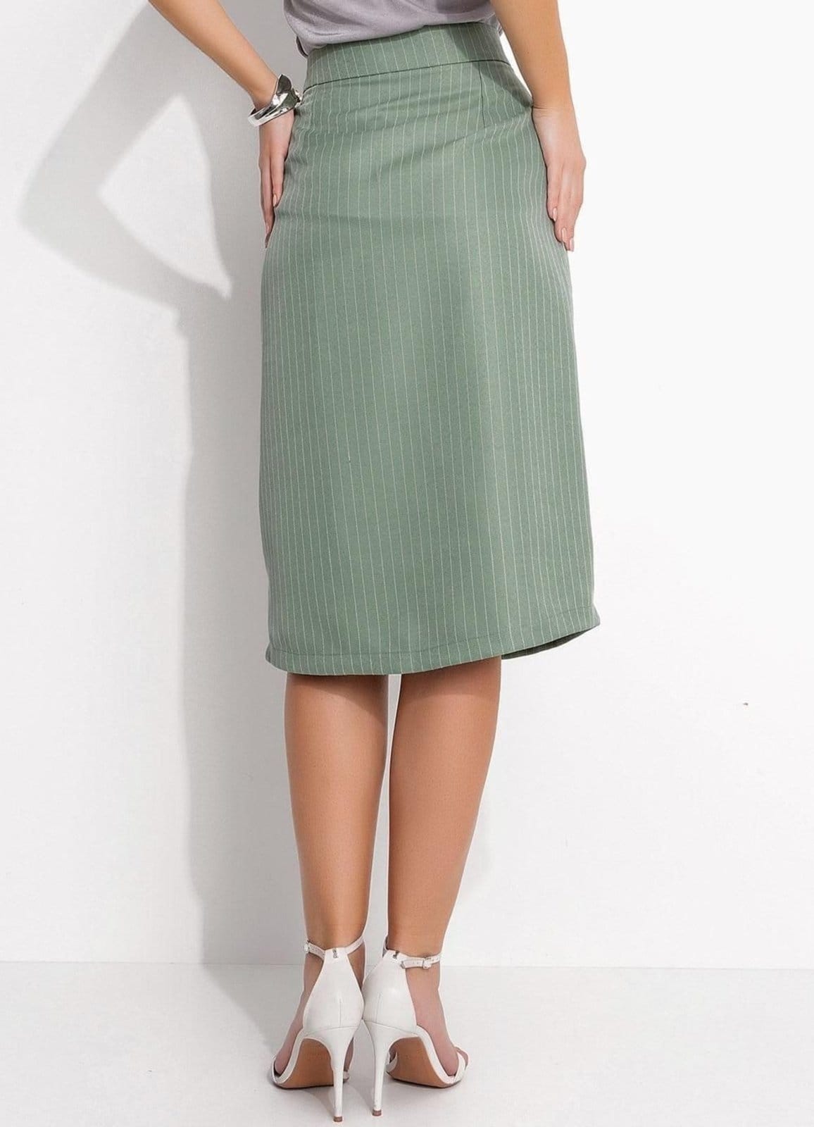 Vista 2 Saia Risca De Giz Em Alfaiataria Quintess verde