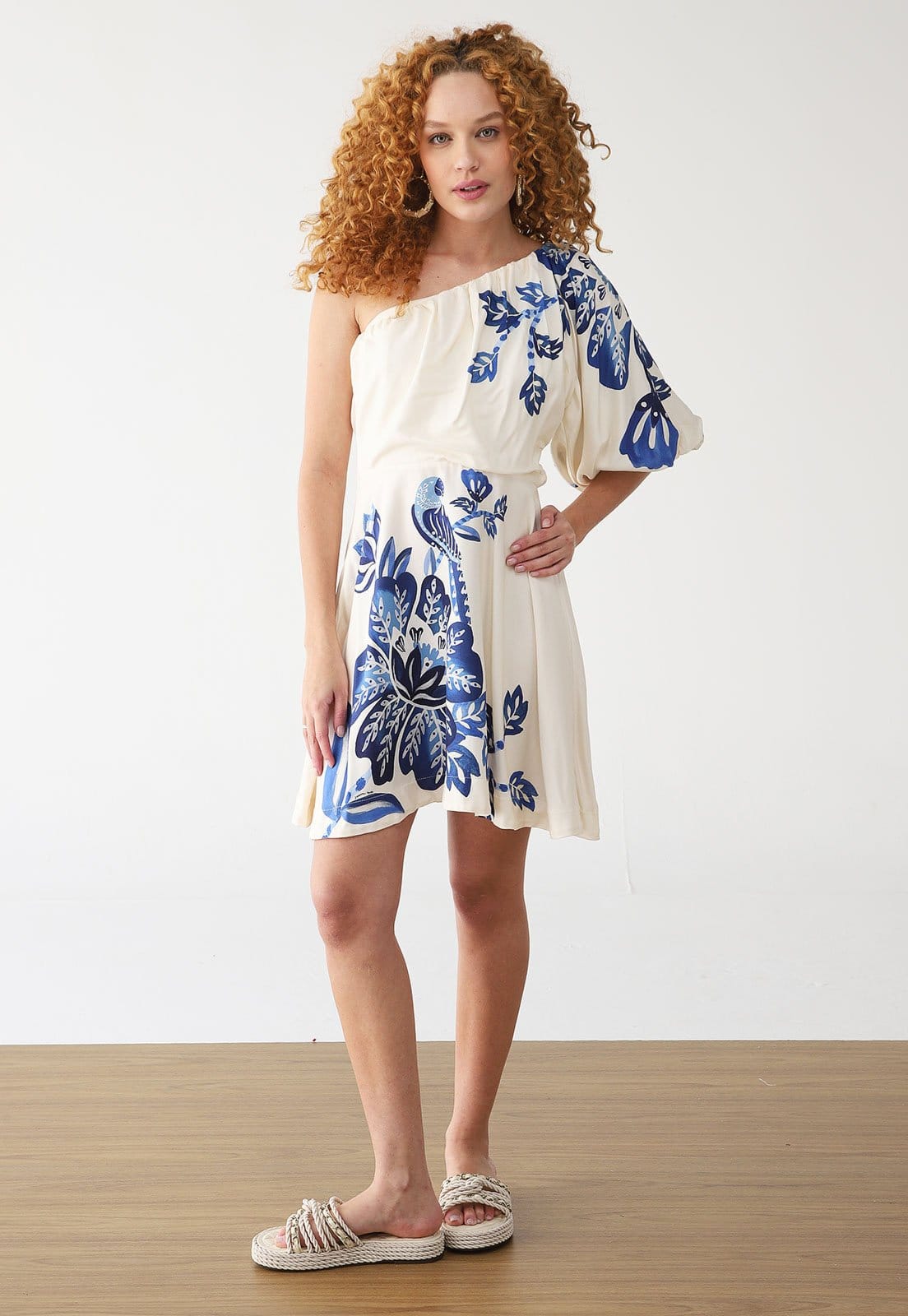 Vista 2 Vestido FARM Curto Paraiso FARM branco