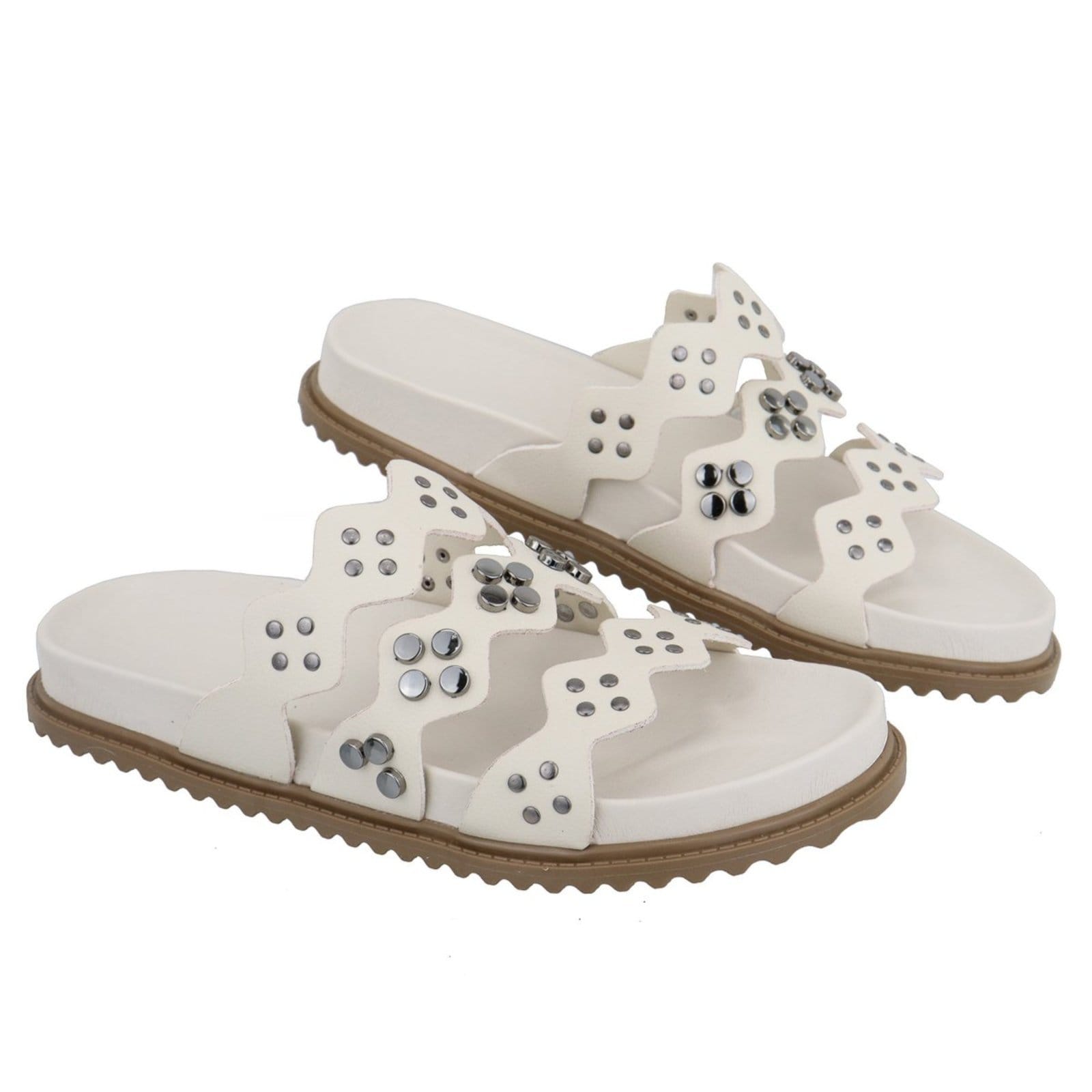 Vista 2 Papete Rasteira Feminina Paula B Com Aplicações de Metais Em Tiras Onduladas Palmilha Confort Off White PAULA B off-white white