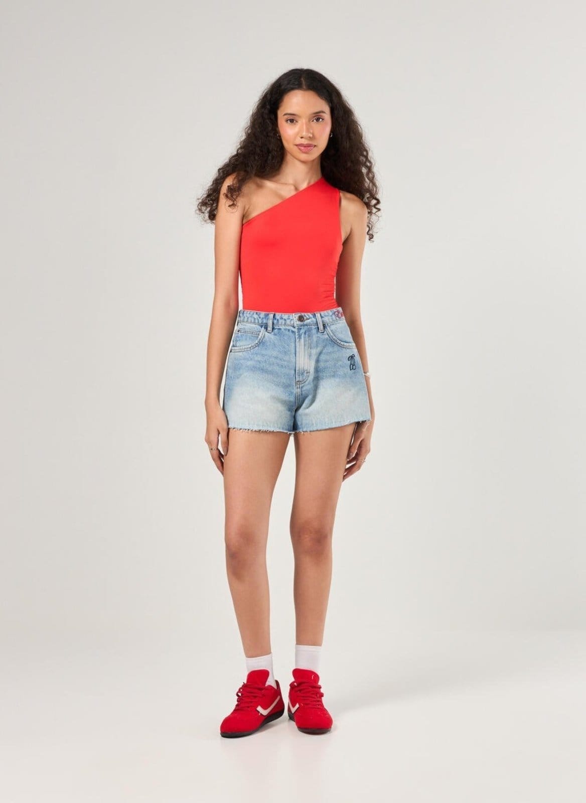 Short Jeans Bordado Estrela