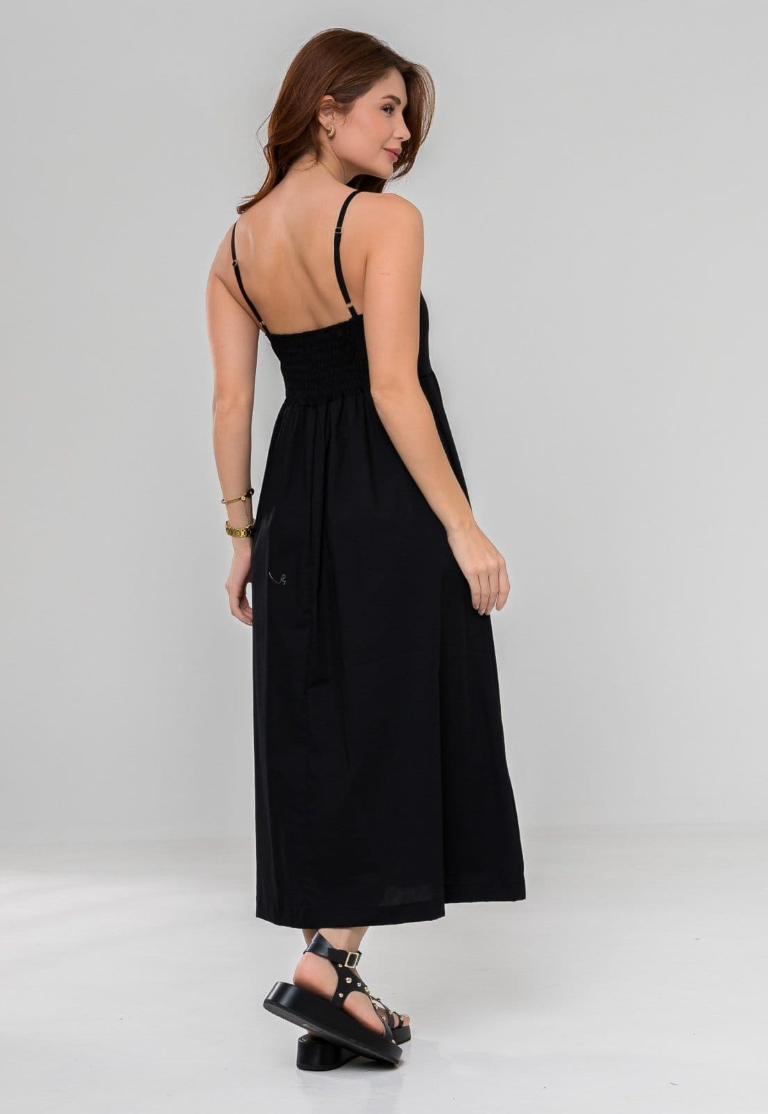 Vista 2 Vestido Aura Melissa Alças Tricoline Aura preto