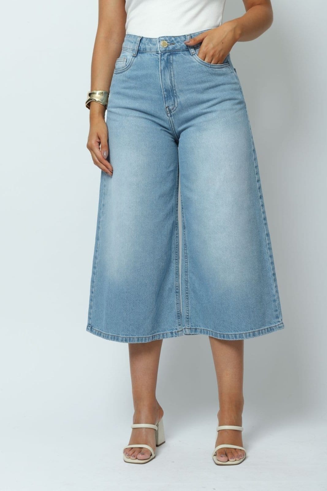 Vista 2 Calça Jeans Pantacourt 40 Gazzy azul