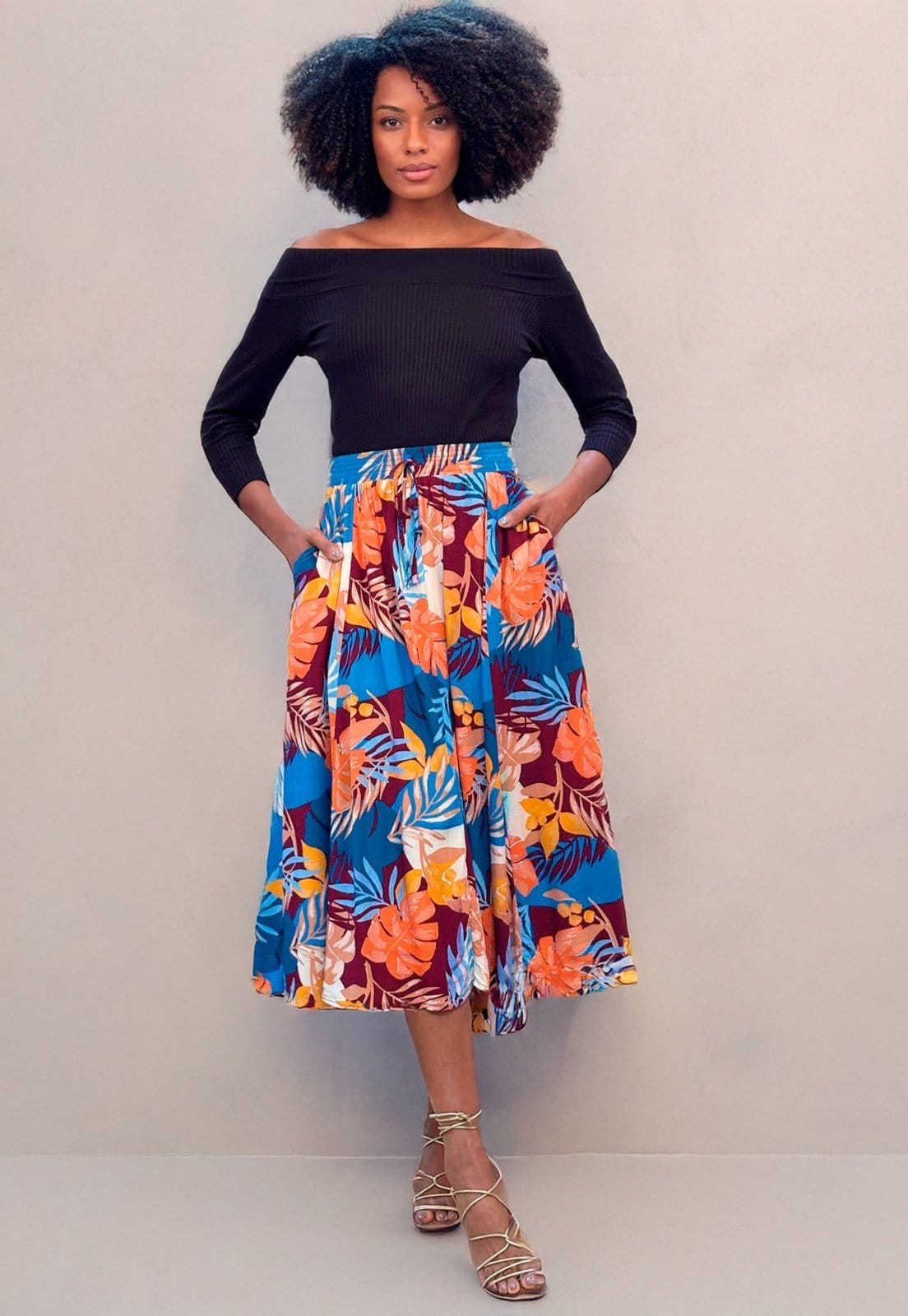 Vista 2 Saia Longa Amazonia Vital Viscose Estampa Aurora Profunda Amazonia Vital azul/bordô/estampado/laranja