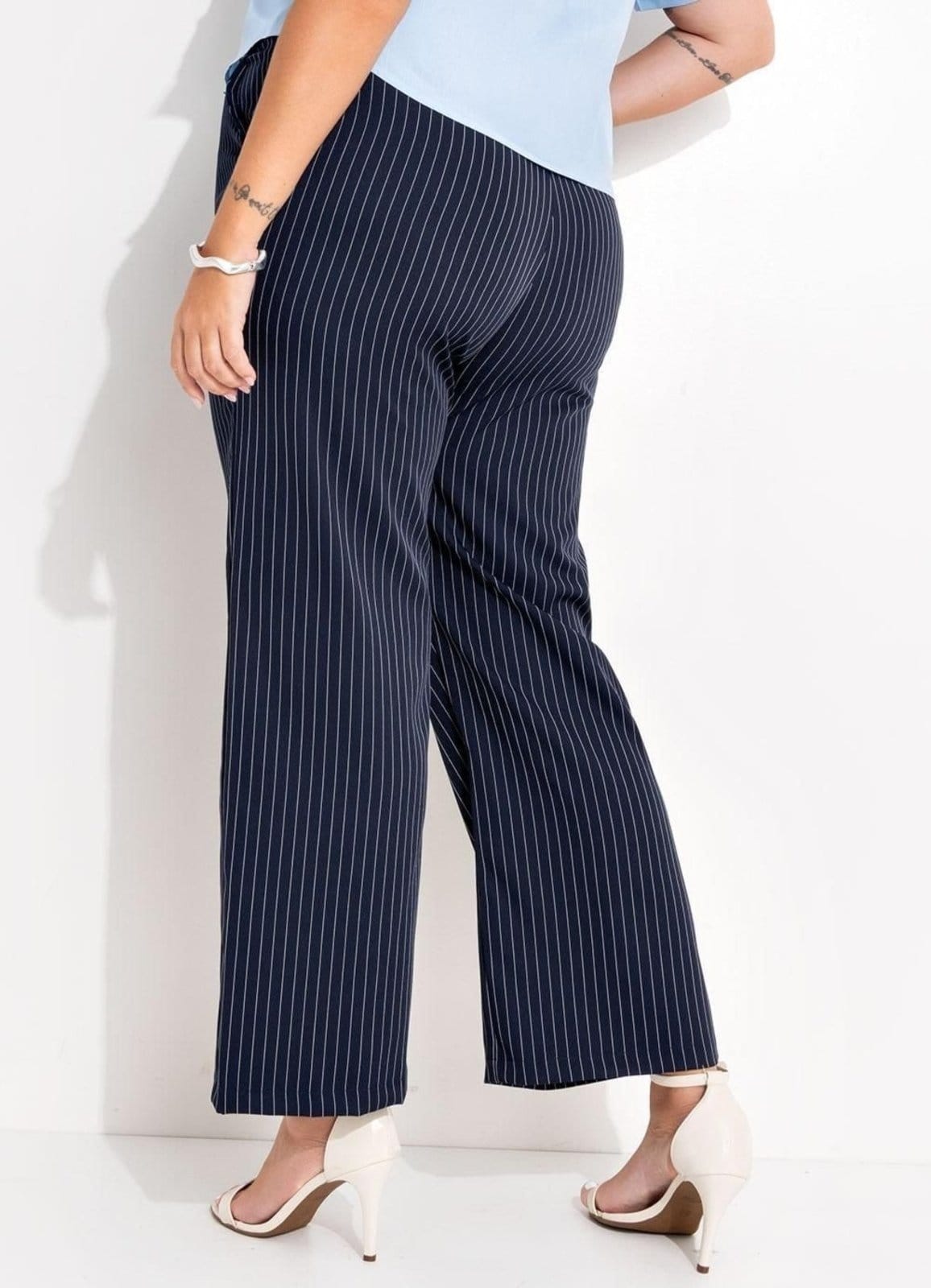 Vista 2 Calça Em Alfaiataria Risca De Giz Listrado Marguerite azul
