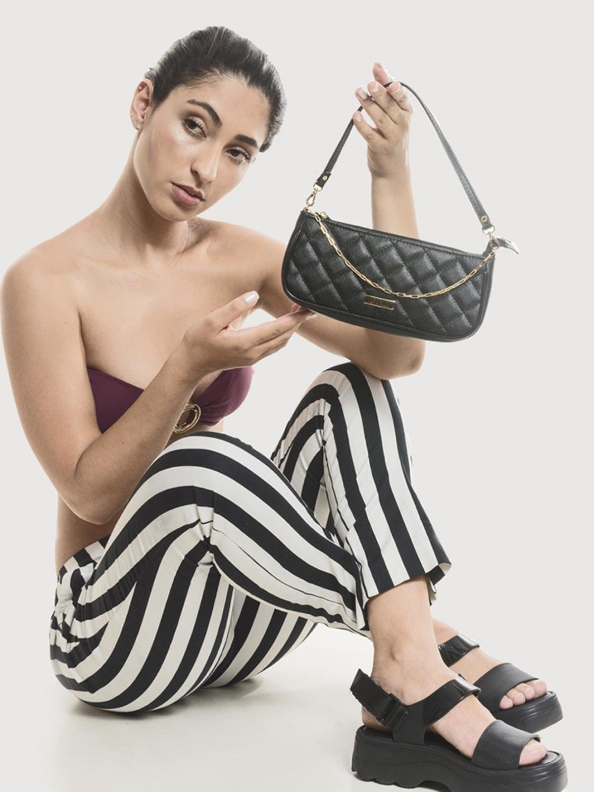 Bolsa Feminina Maria Milão Baguete Matelassê Preta