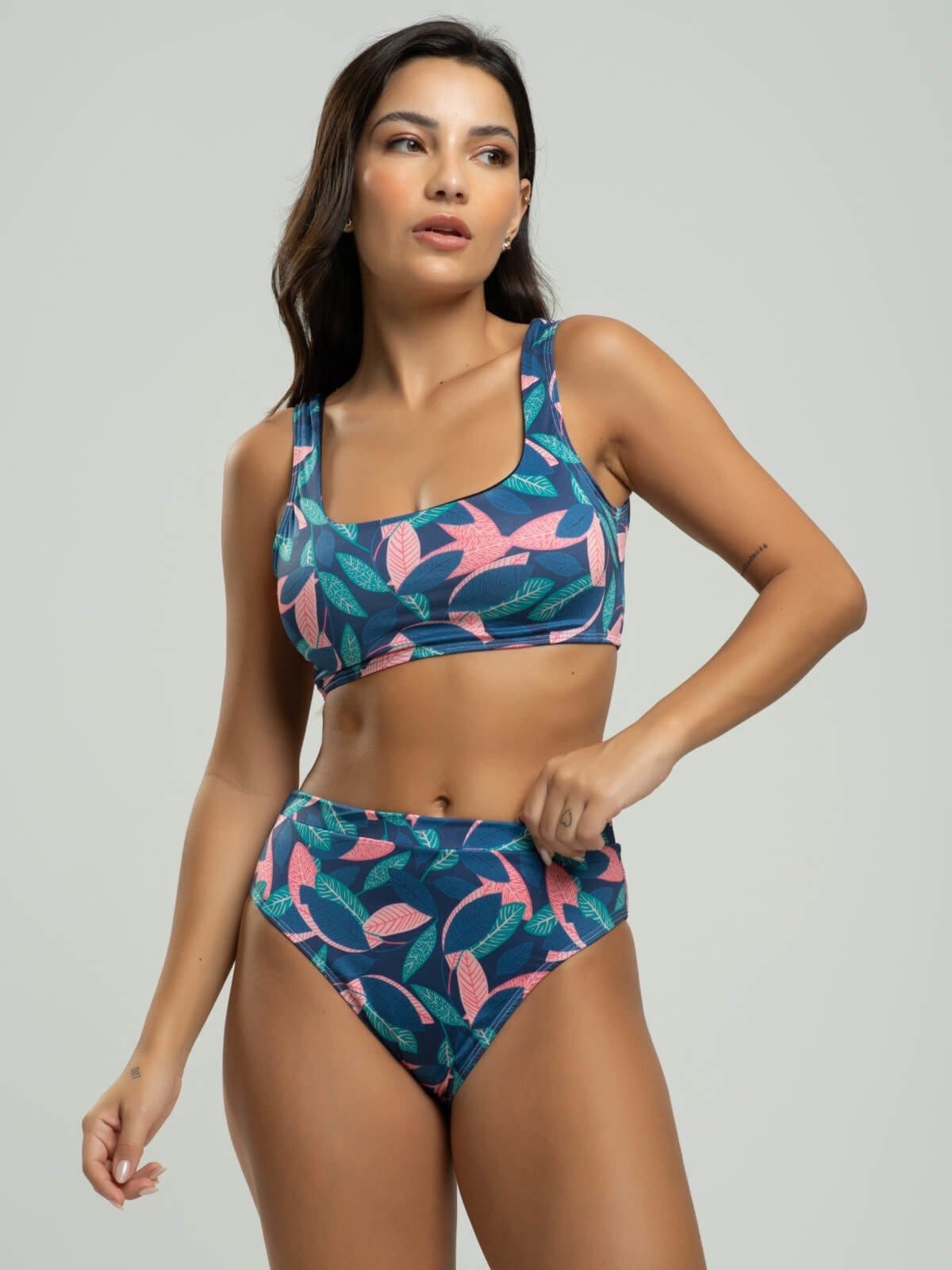 Biquini Regata Calcinha Hot Pants Proteção Uv 50+ Vicbela Folha