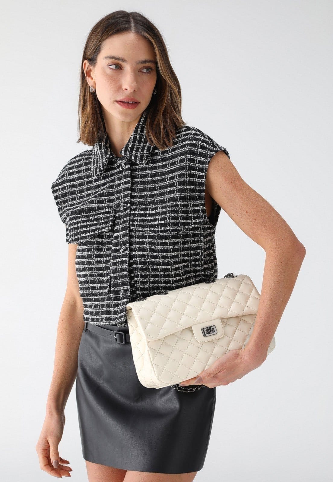 Bolsa Feminina Maria Milão Corrente Matelassê Off-White
