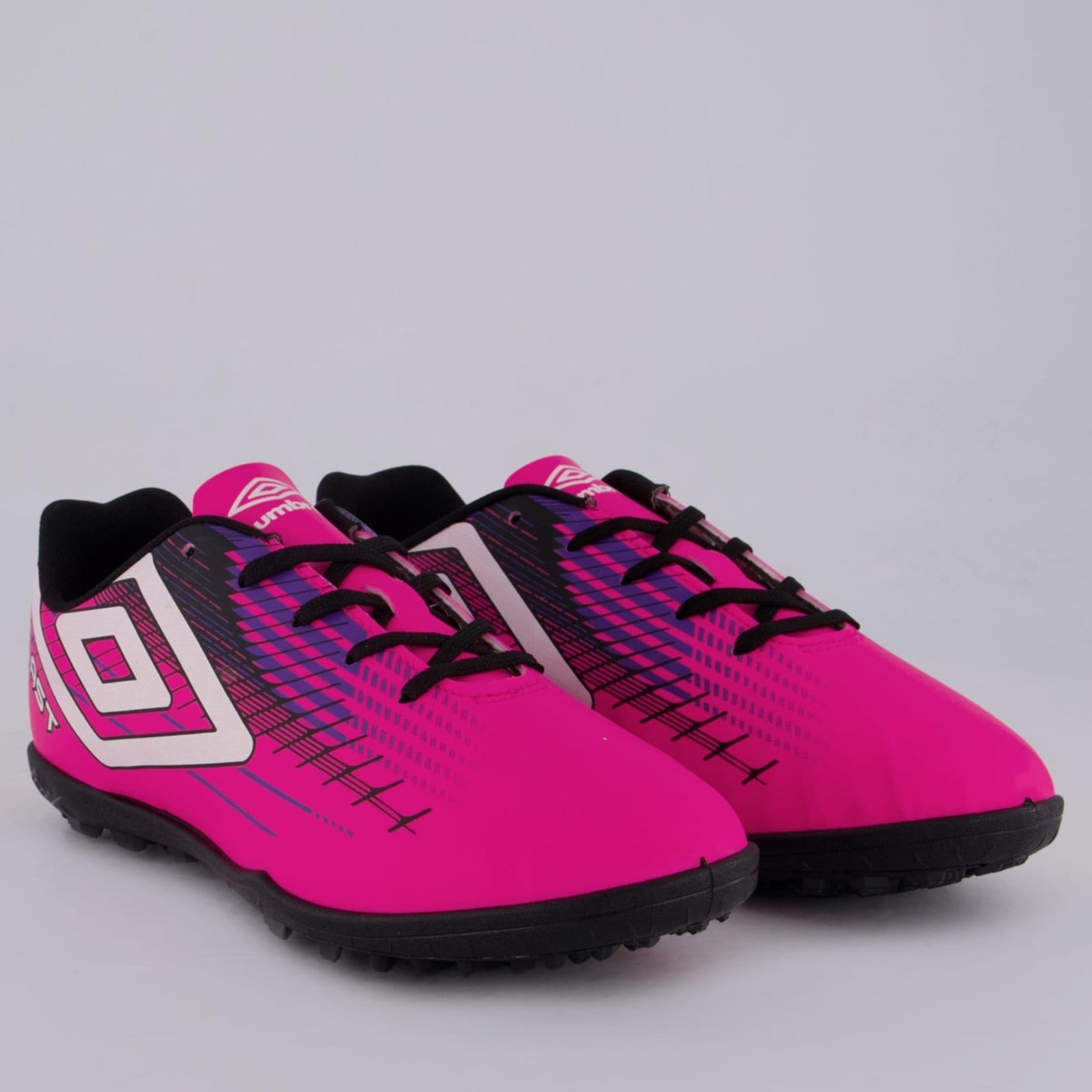 Vista 2 Chuteira Umbro Blast Society e Preta Umbro rosa