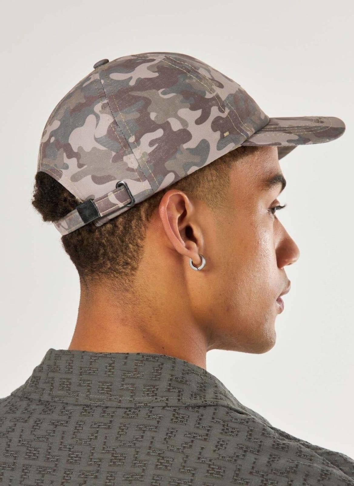 Vista 2 Boné Camuflado Bad Decisions Youcom estampado