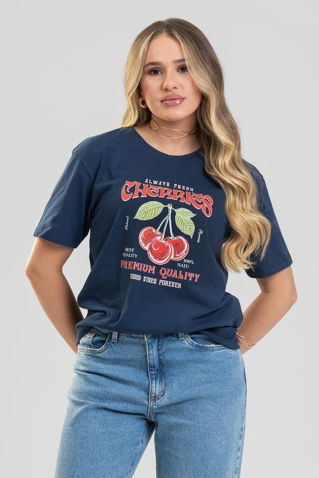 Vista 2 Camiseta Feminina Cianitas Marinho Estampa Always Cherries Cianitas azul marinho