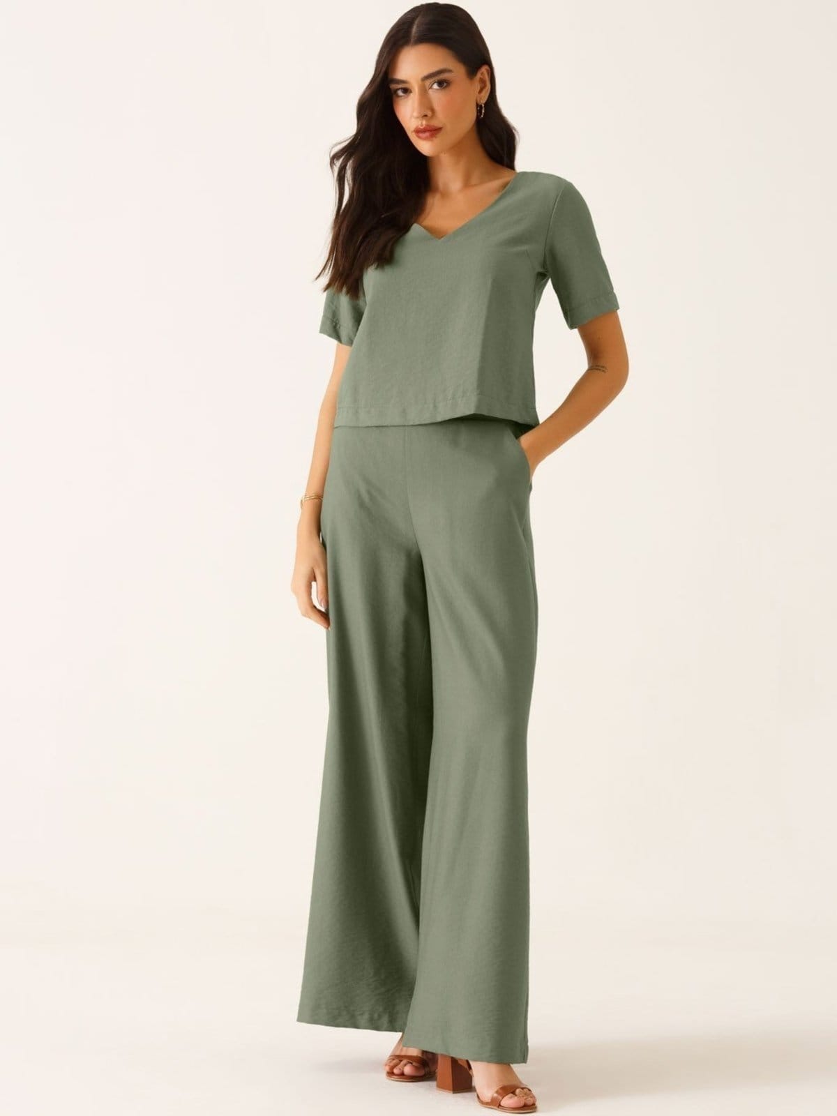 Calça Alfaiataria Pantalona em Viscose Salete