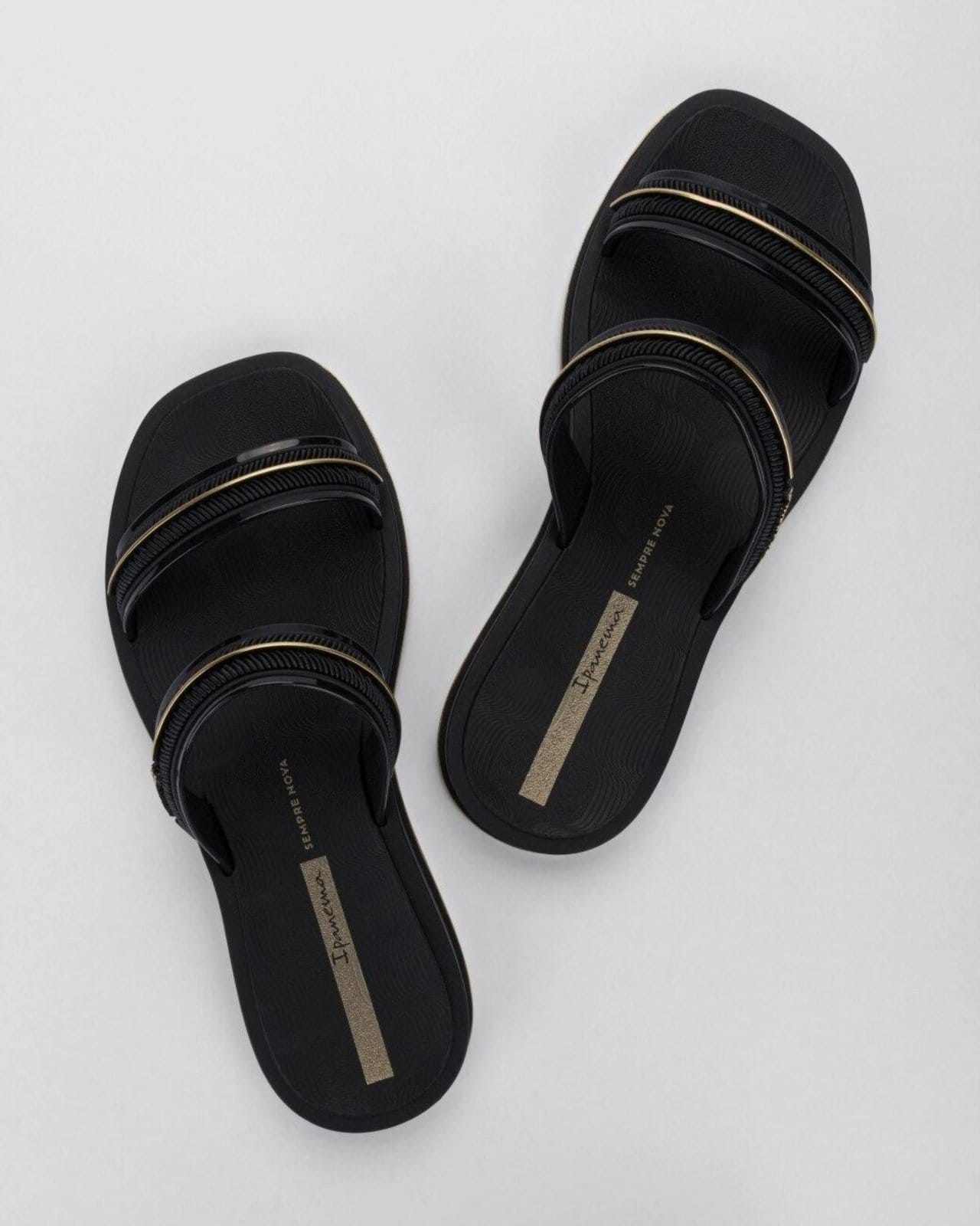 Vista 2 Chinelo Slide Ipanema Glow AD Ipanema preto