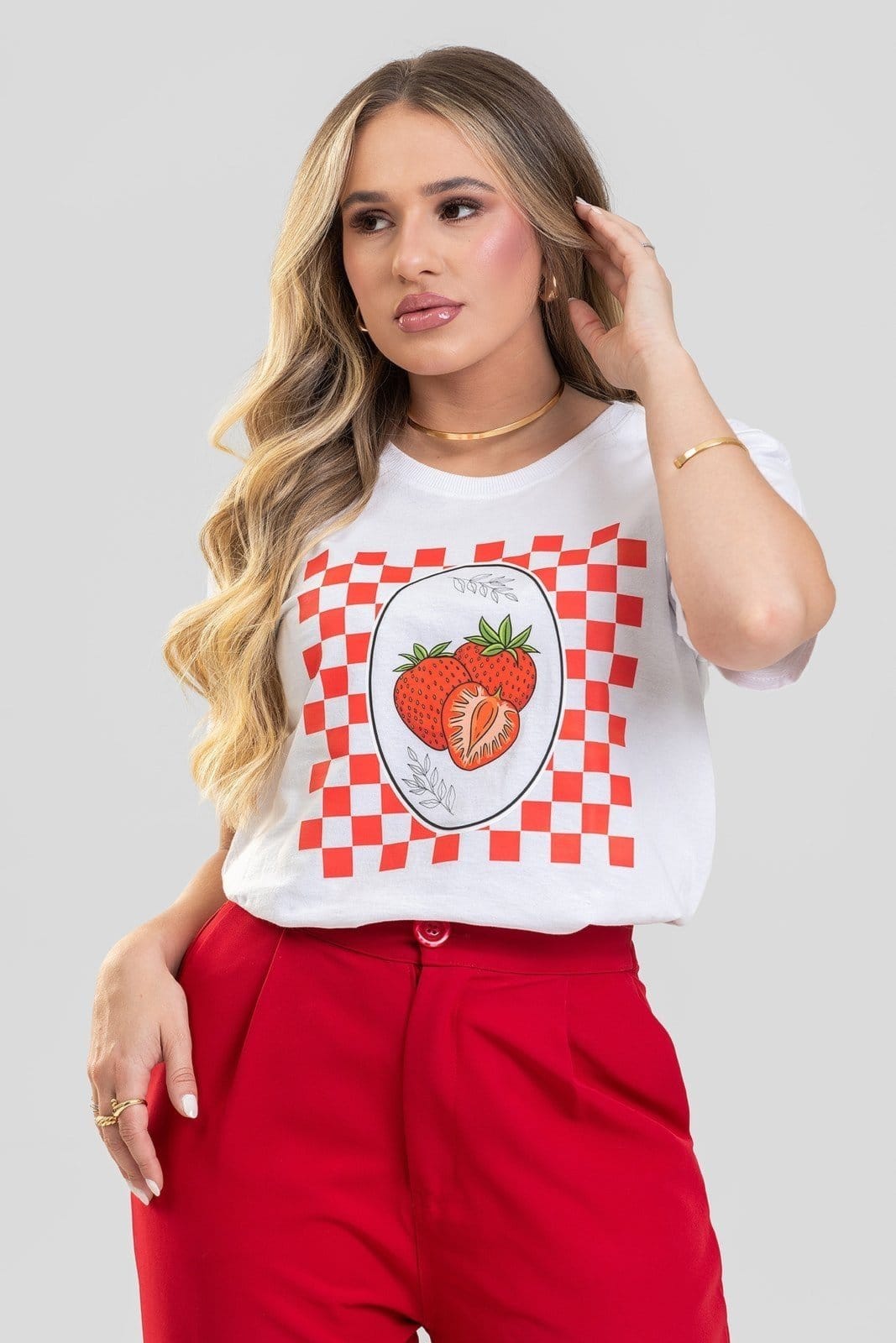 Camiseta Feminina Cianitas Branca Estampa Morango Groovy