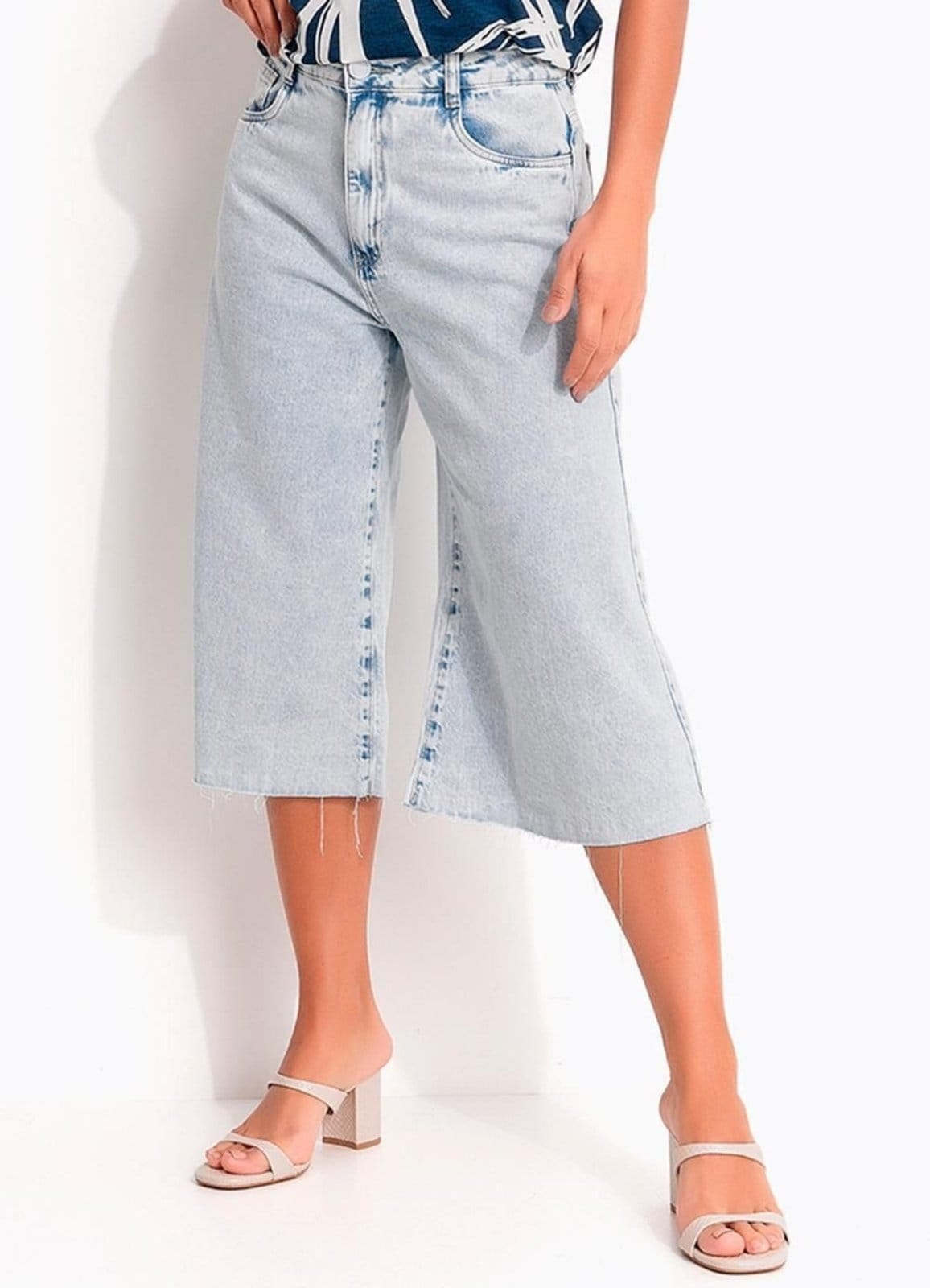 Jorts Em Tecido Sarja Jeans Claro