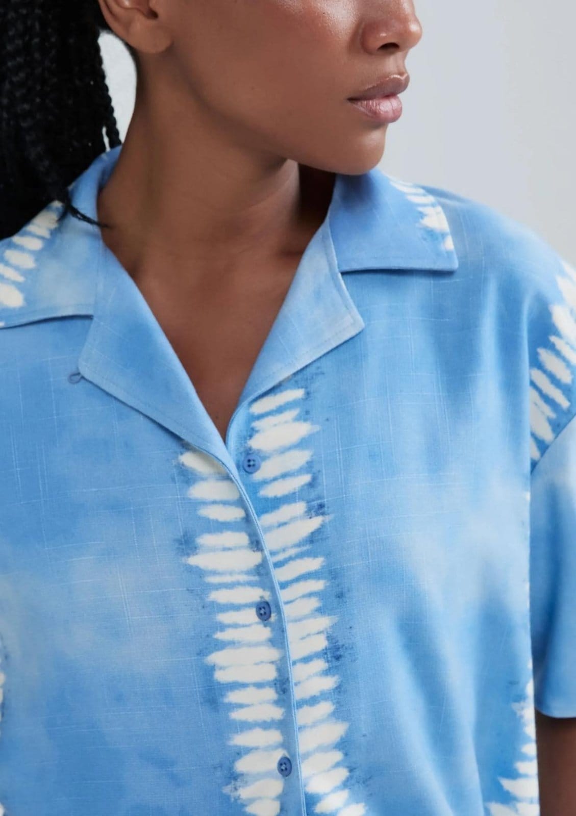 Vista 2 Camisa Feminina Estampada Manga Curta Hering azul