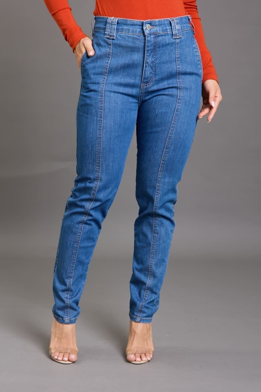 Calça Jeans Comfort Feminina com Detalhe em Costura Lemier Collection