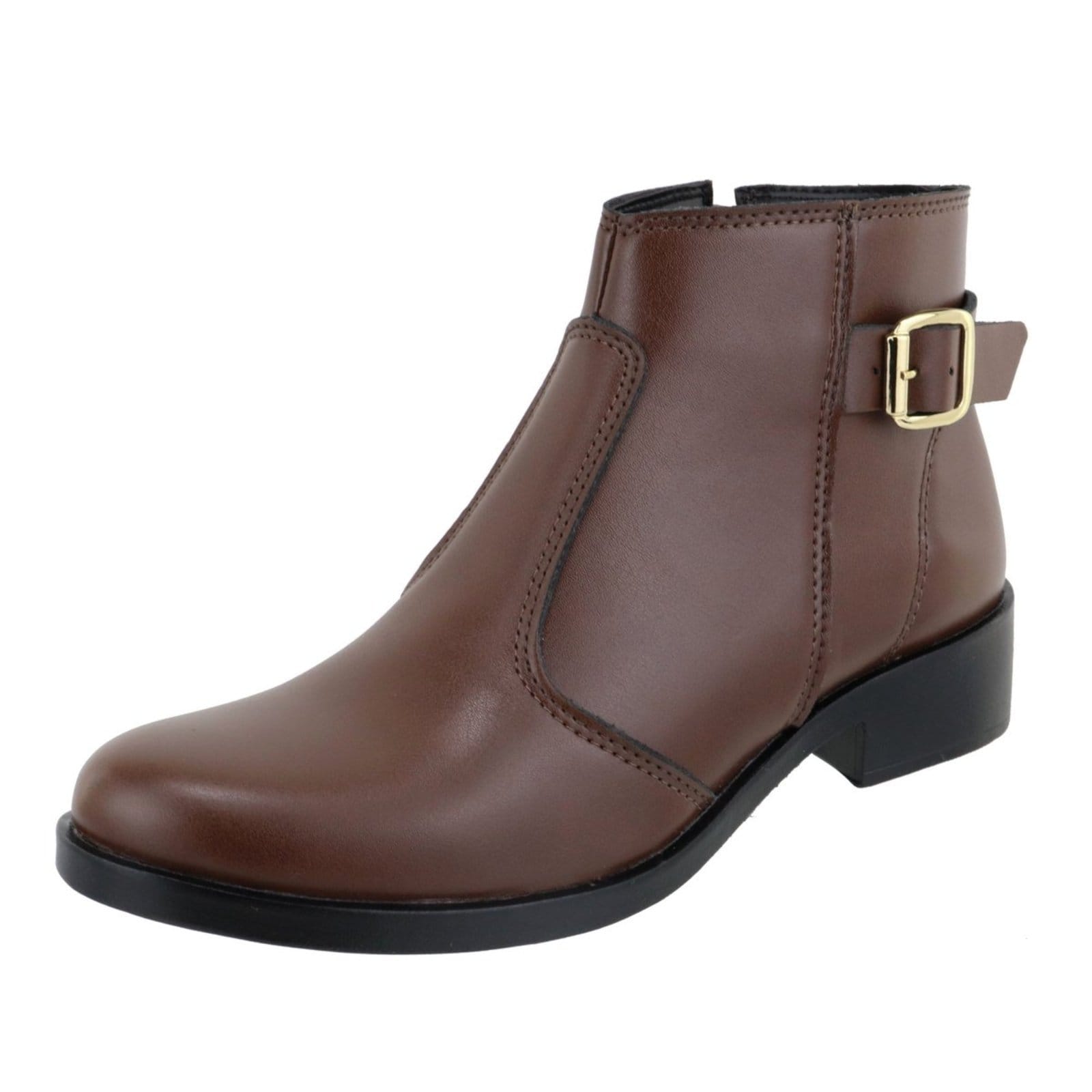 Bota Feminina Paula B Cano Curto Com Detalhe Em Fivela Chocolate