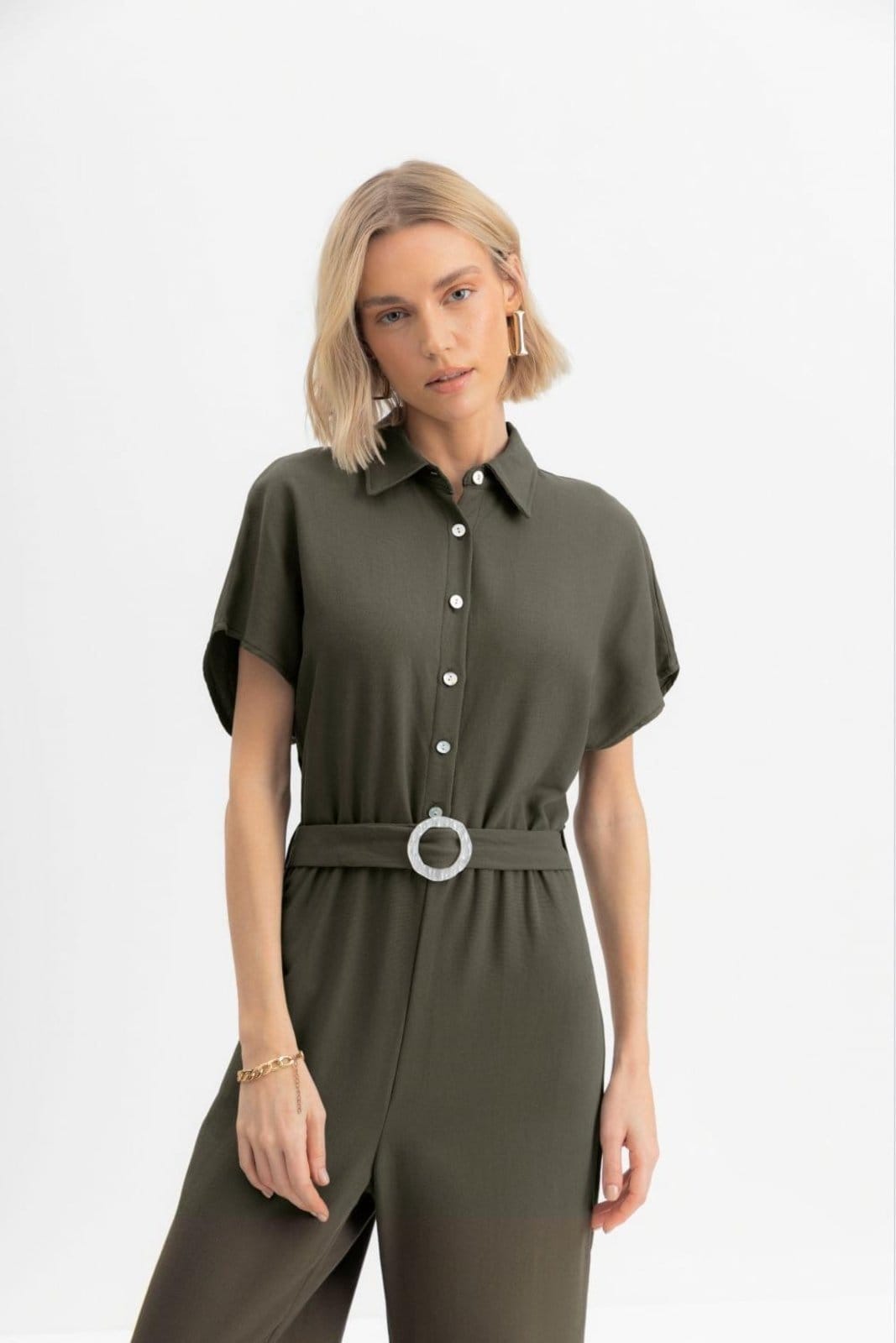 Vista 2 Macacão feminino em alfaiataria Essendi Essendi verde