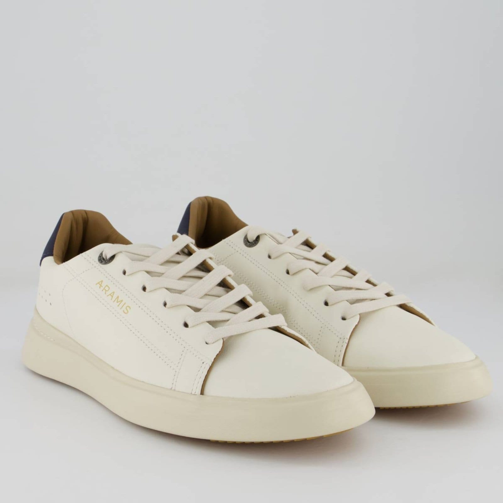 Vista 2 Tênis Aramis Journey Urban Bege e Azul Aramis bege azul