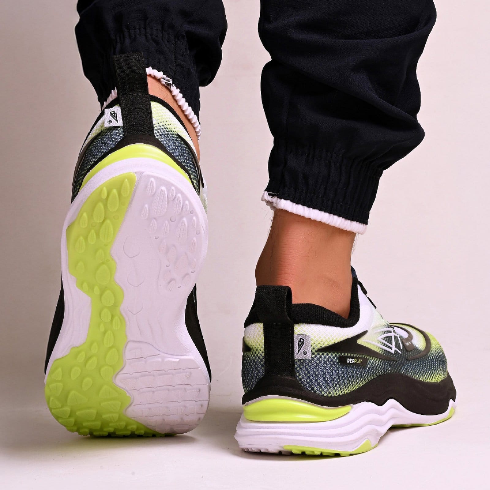 Vista 2 Tênis Masculino Esportivo Academia Treino Caminhada Repplay CALCADOS LGHT LIGHT branco