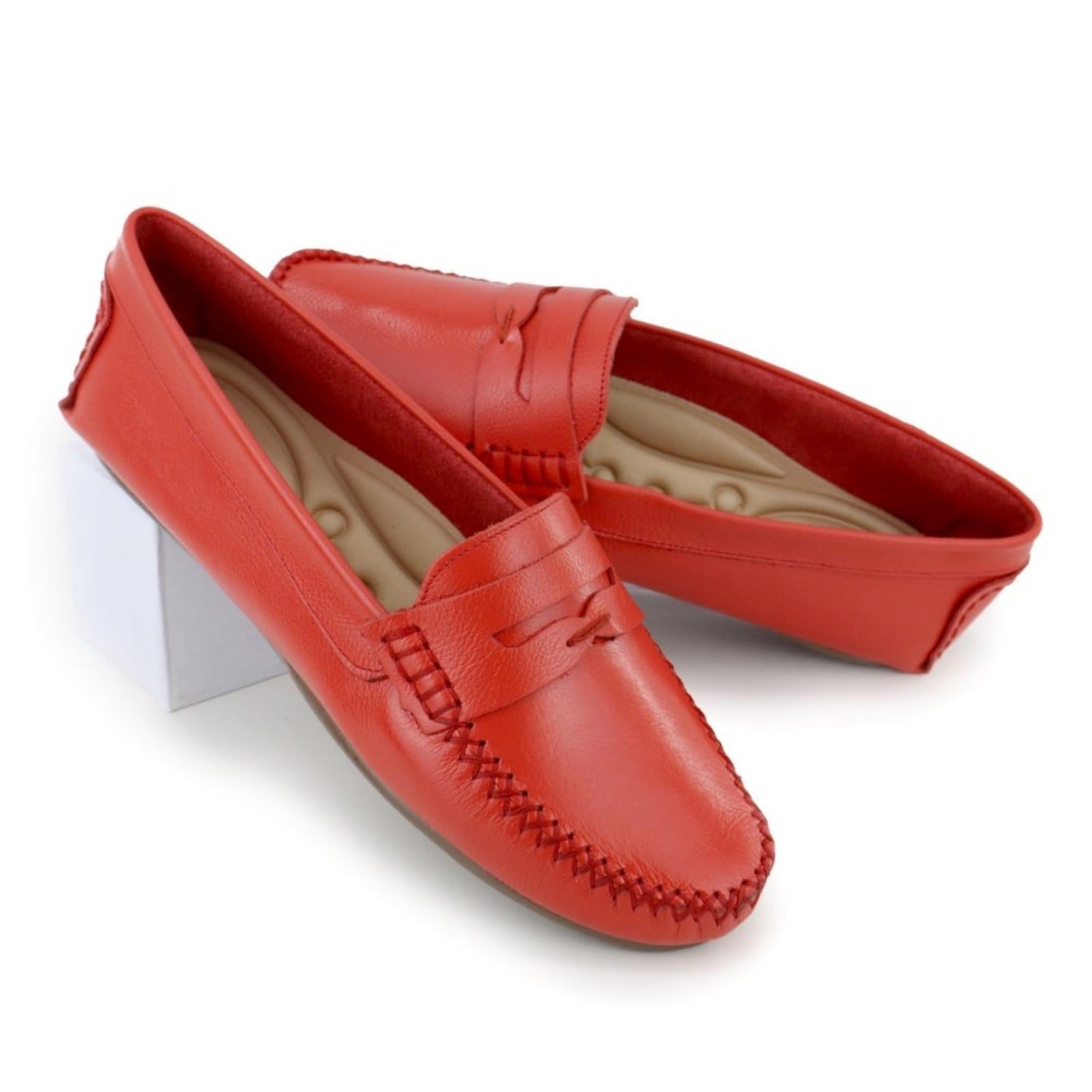 Vista 2 Sapato Mocassim Sapatilha Drive em Couro Feminina Bia Ramos vermelho