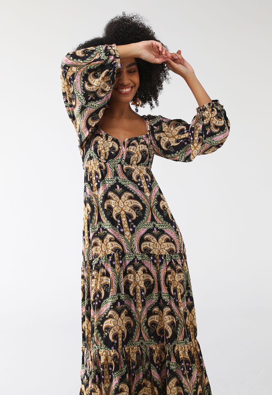 Vista 2 Vestido FARM Longo Lurex Camafel Tropical FARM preto