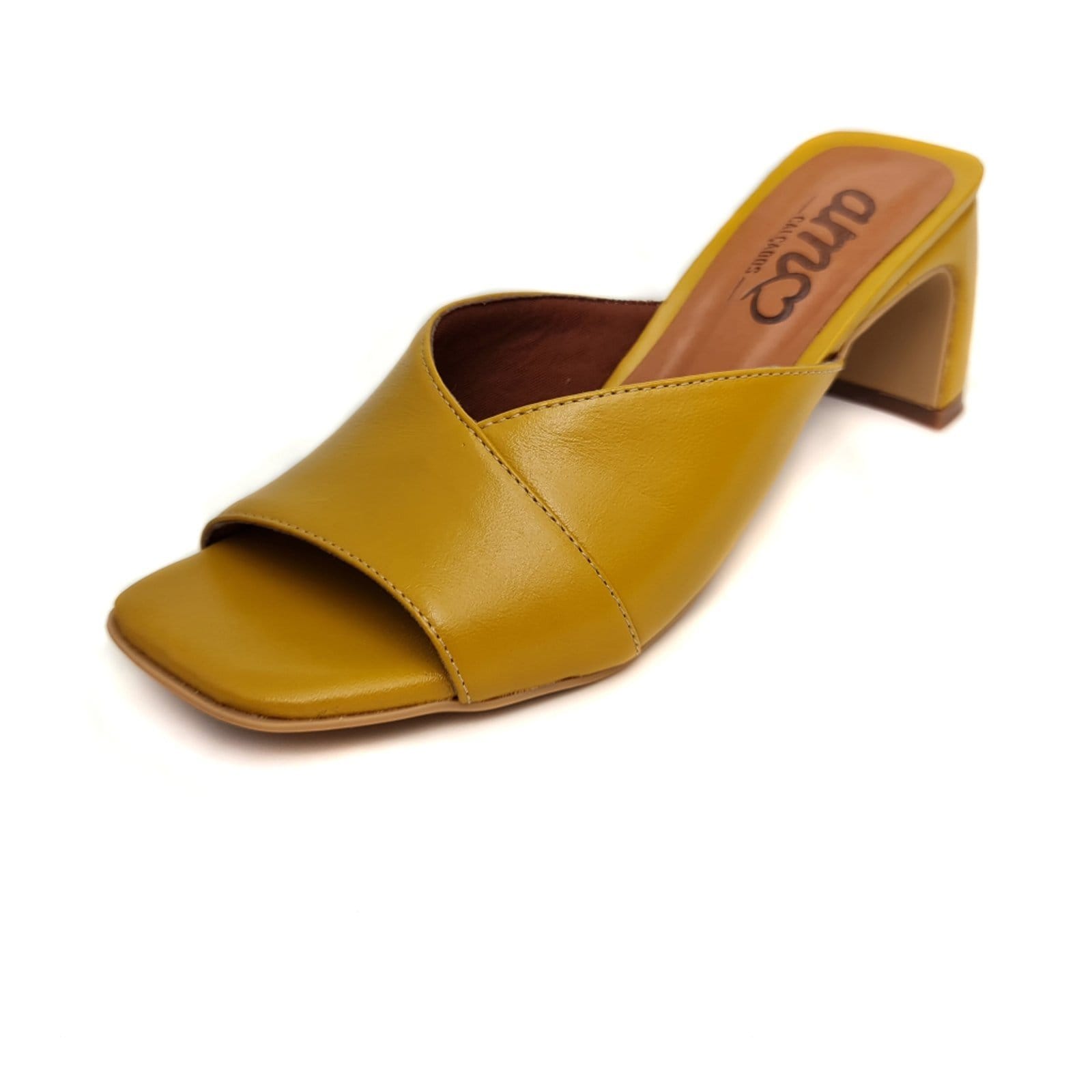 Tamanco em Couro Amo Calçados Nina Mostarda