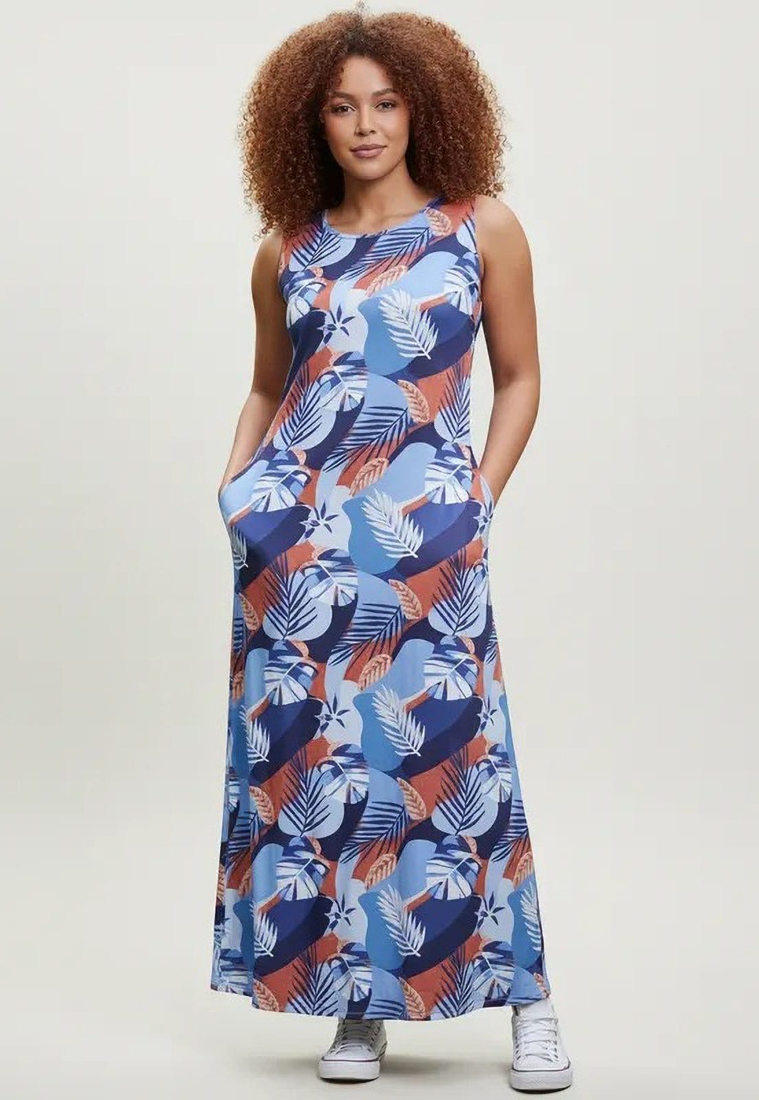 Vista 2 Vestido CabanaFree Longo Plano com Bolso Estampa Jardim Celeste Cabanafree estampado celeste