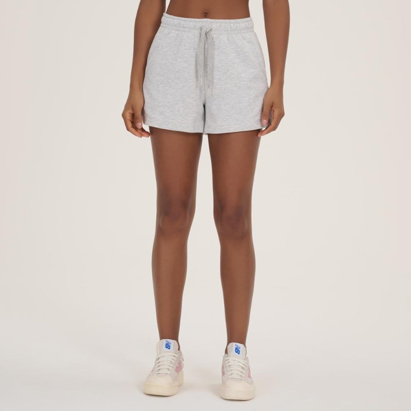 Shorts Essentials Feminino