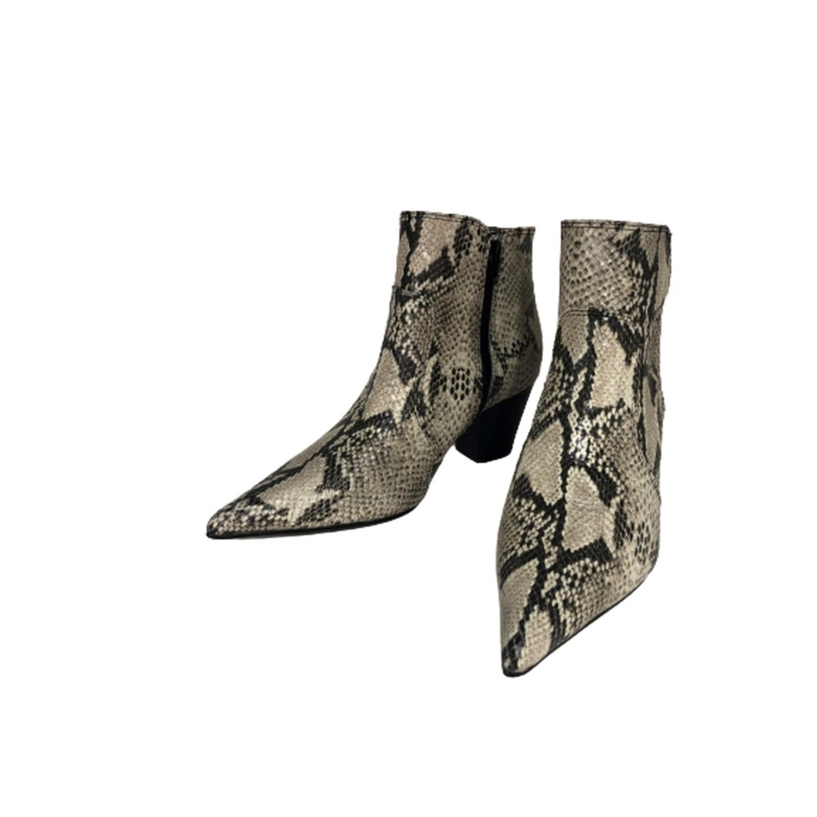 Vista 2 Bota Feminina Bico Fino Cano Curto Couro Salto 6 CM Estampa Spinelli cobra