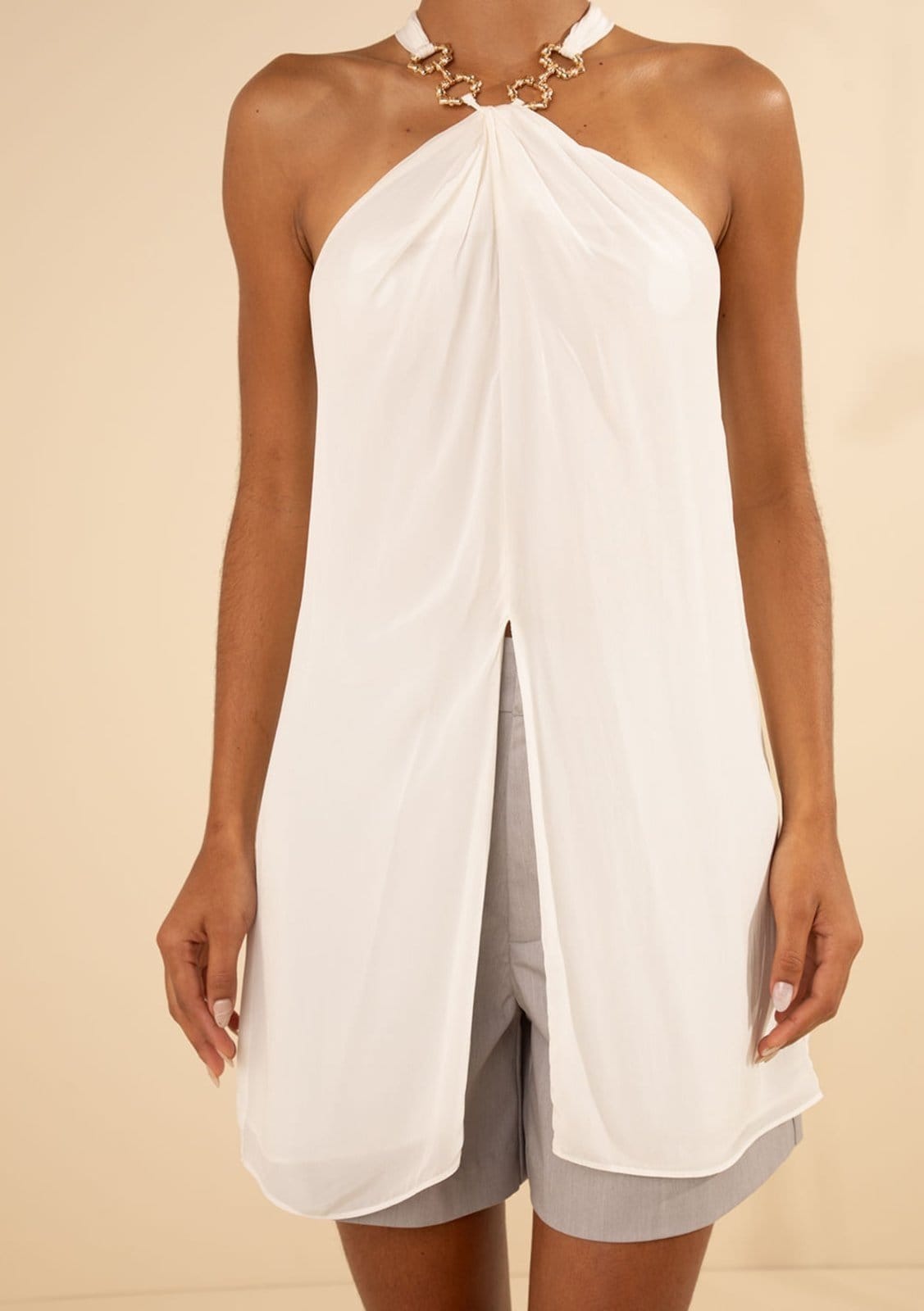 Vista 2 Regata Morena Rosa Solta Gola Alta Alongada Estampado Morena Rosa estampado rosa